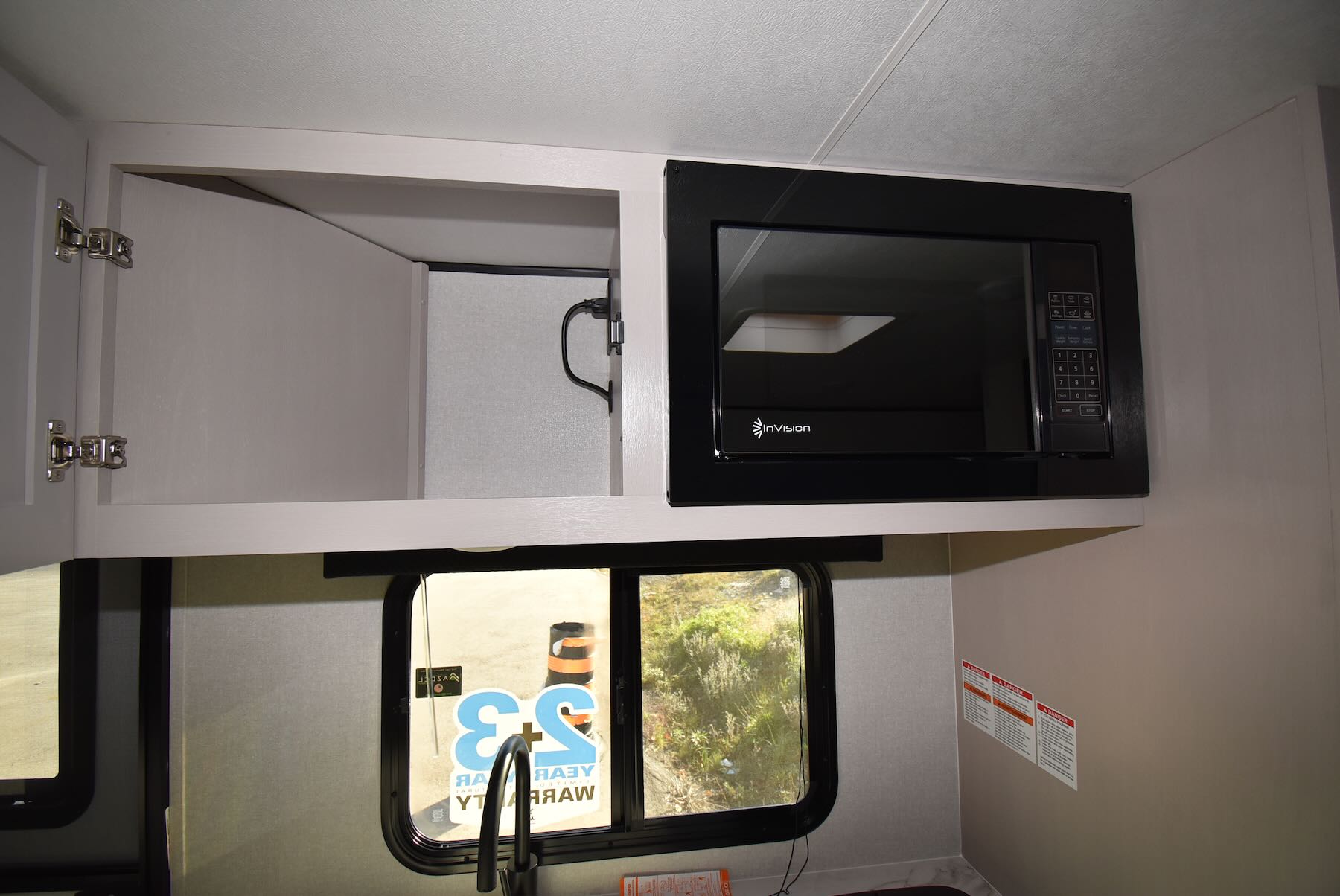 2026-Jay-Feather-Air-SL-17BHSL-07R8856-11