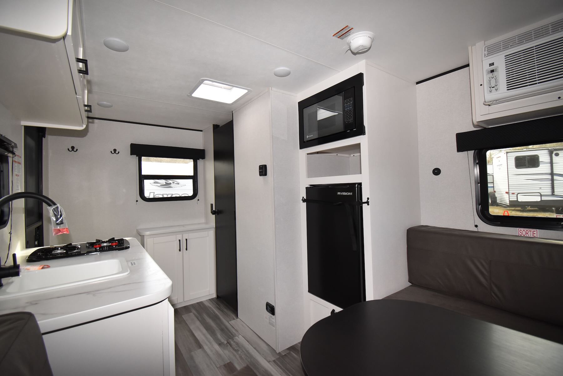 2026-Jayco-Jay-Flight-SLX-140TB-07R8905-31