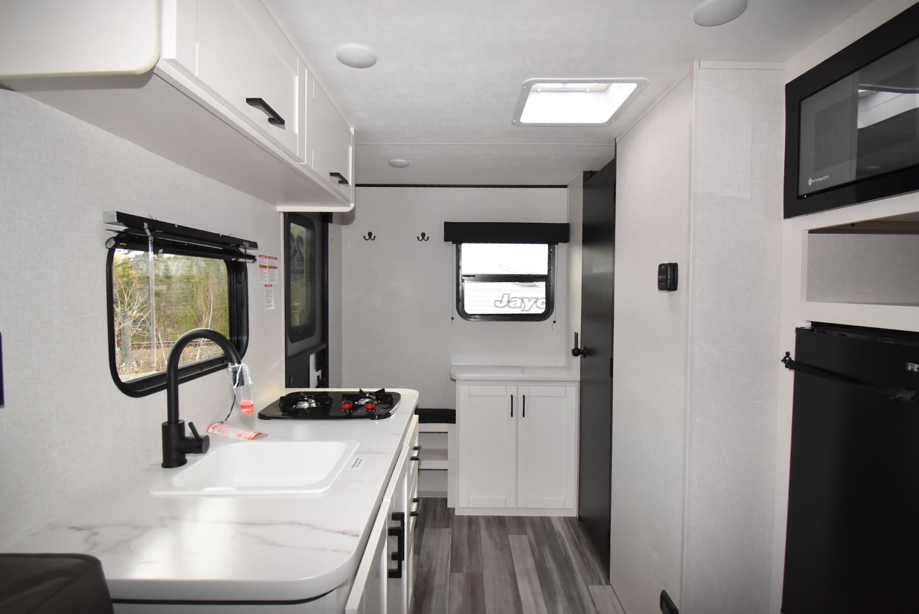 2026-Jayco-Jay-Flight-SLX-140TB-07R8907-4