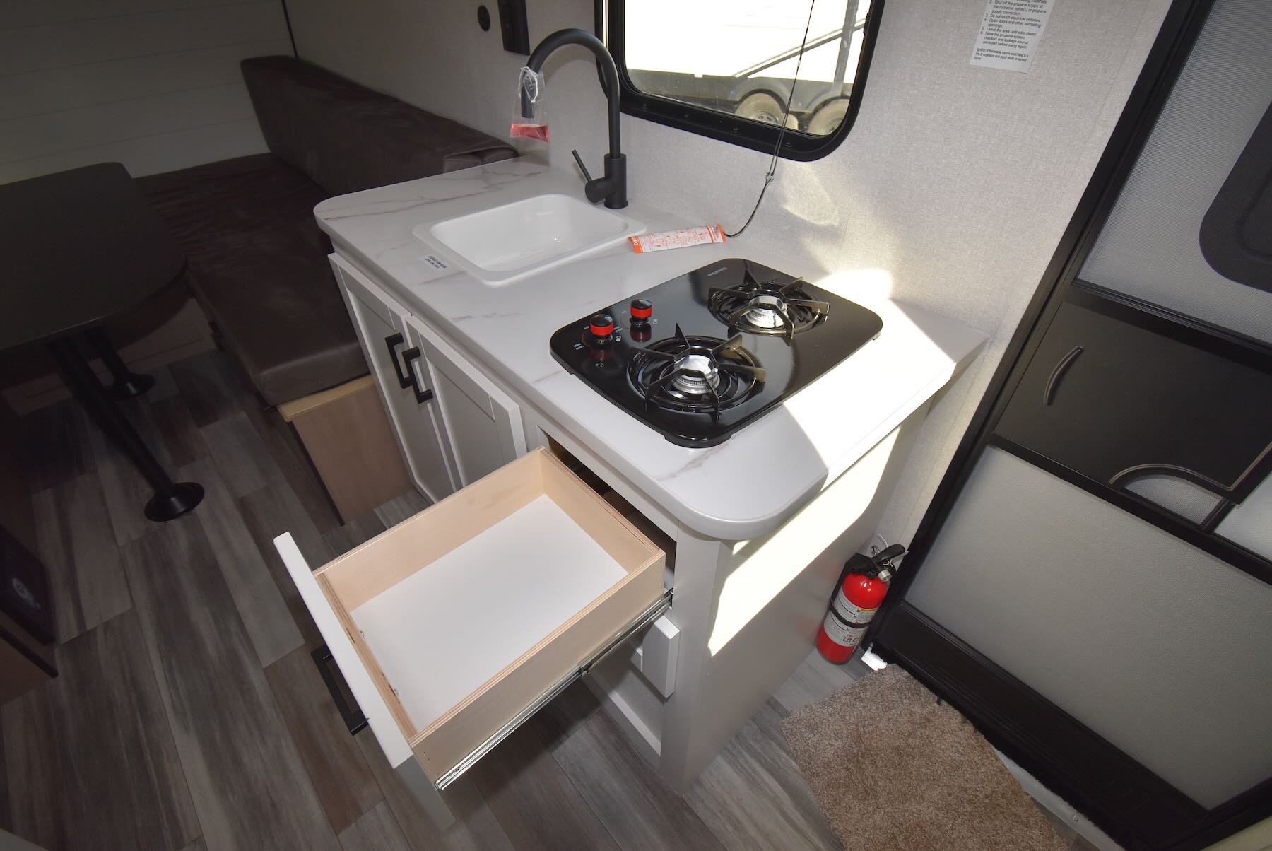 2026-Jayco-Jay-Flight-SLX-140TB-07R8907-9