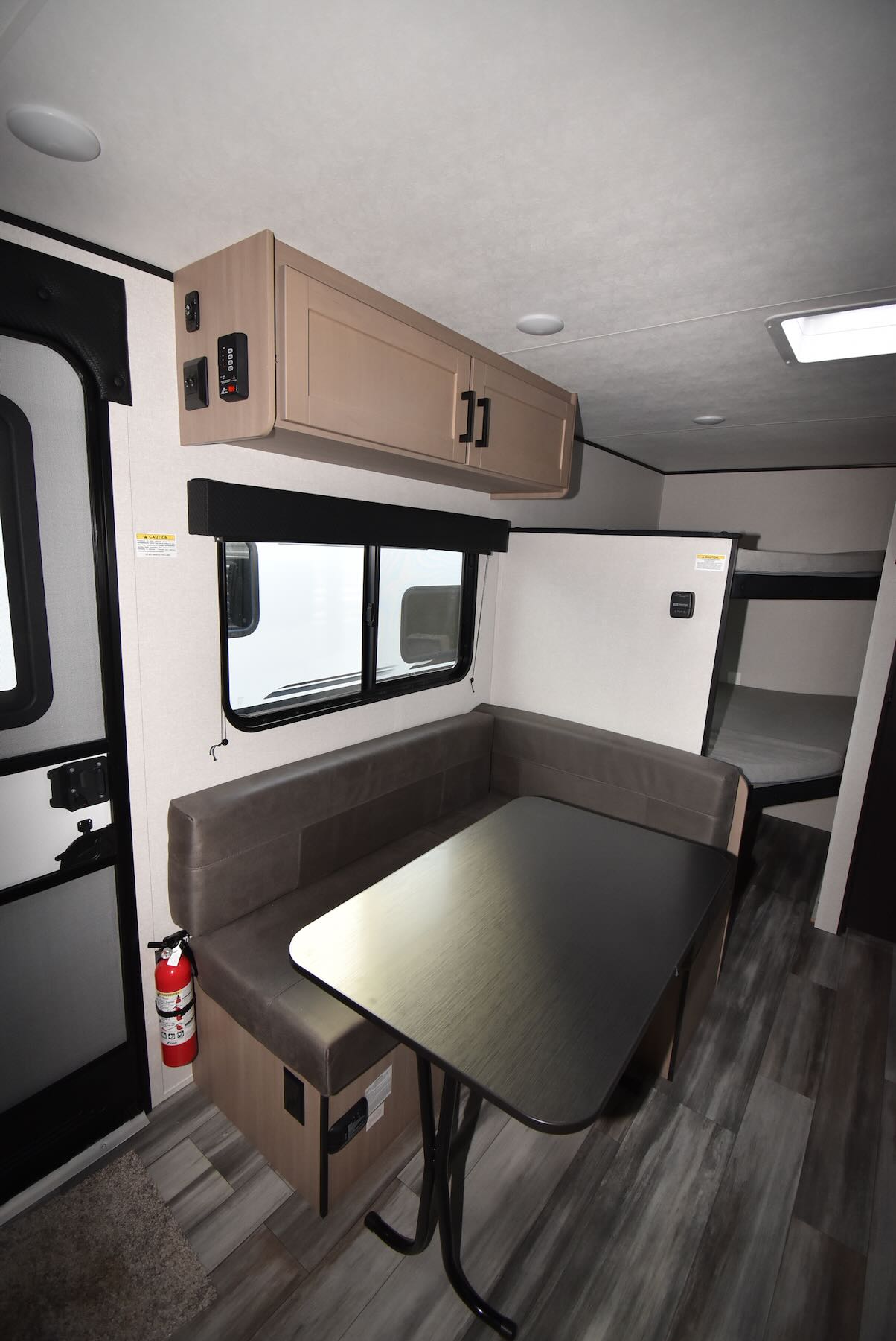 2026-Jayco-Jay-Flight-SLX-172DB-07R8904-14