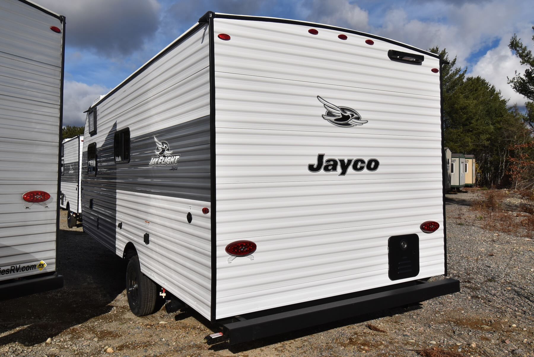 2026-Jayco-Jay-Flight-SLX-172DB-07R8904-2