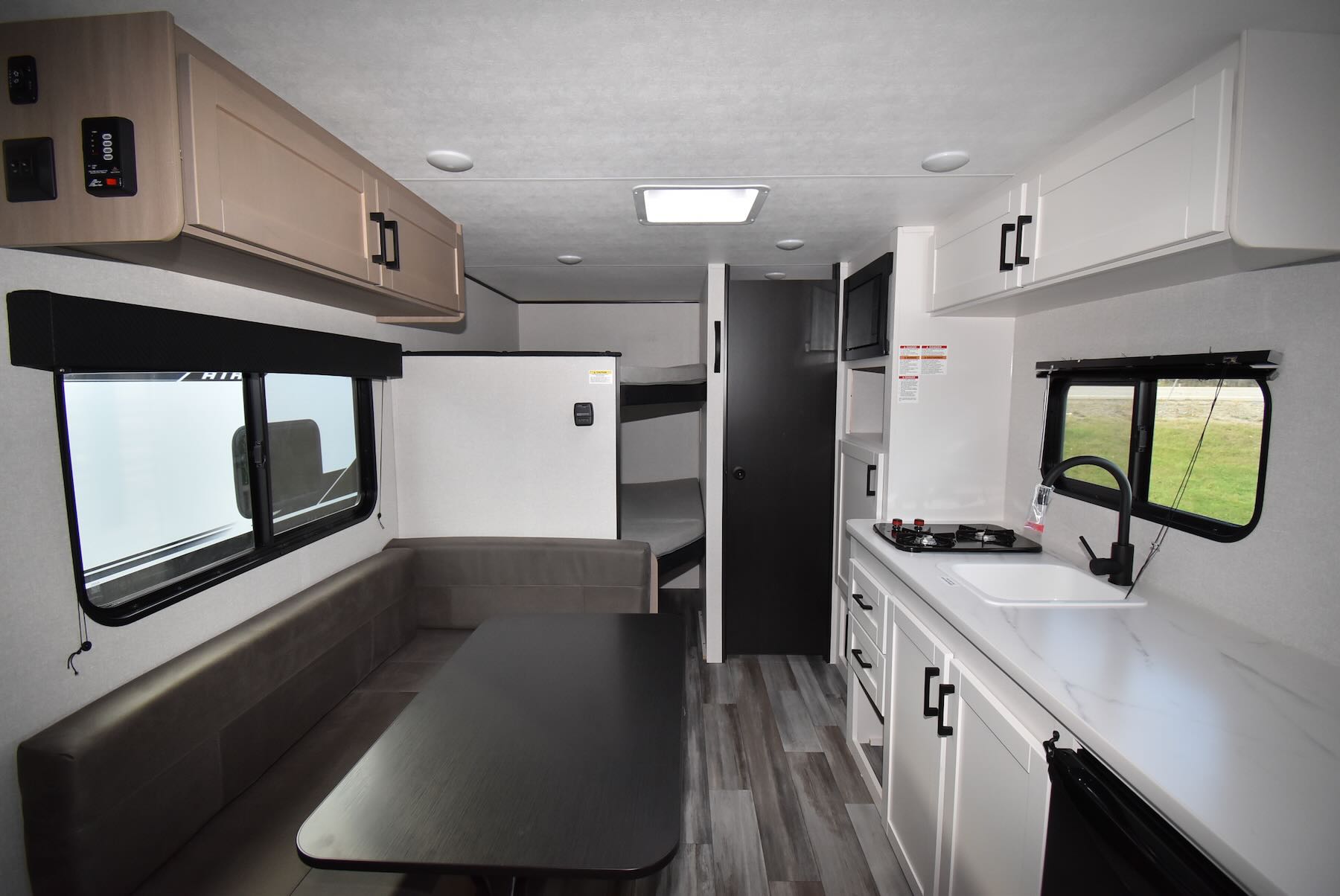 2026-Jayco-Jay-Flight-SLX-172DB-07R8904-3