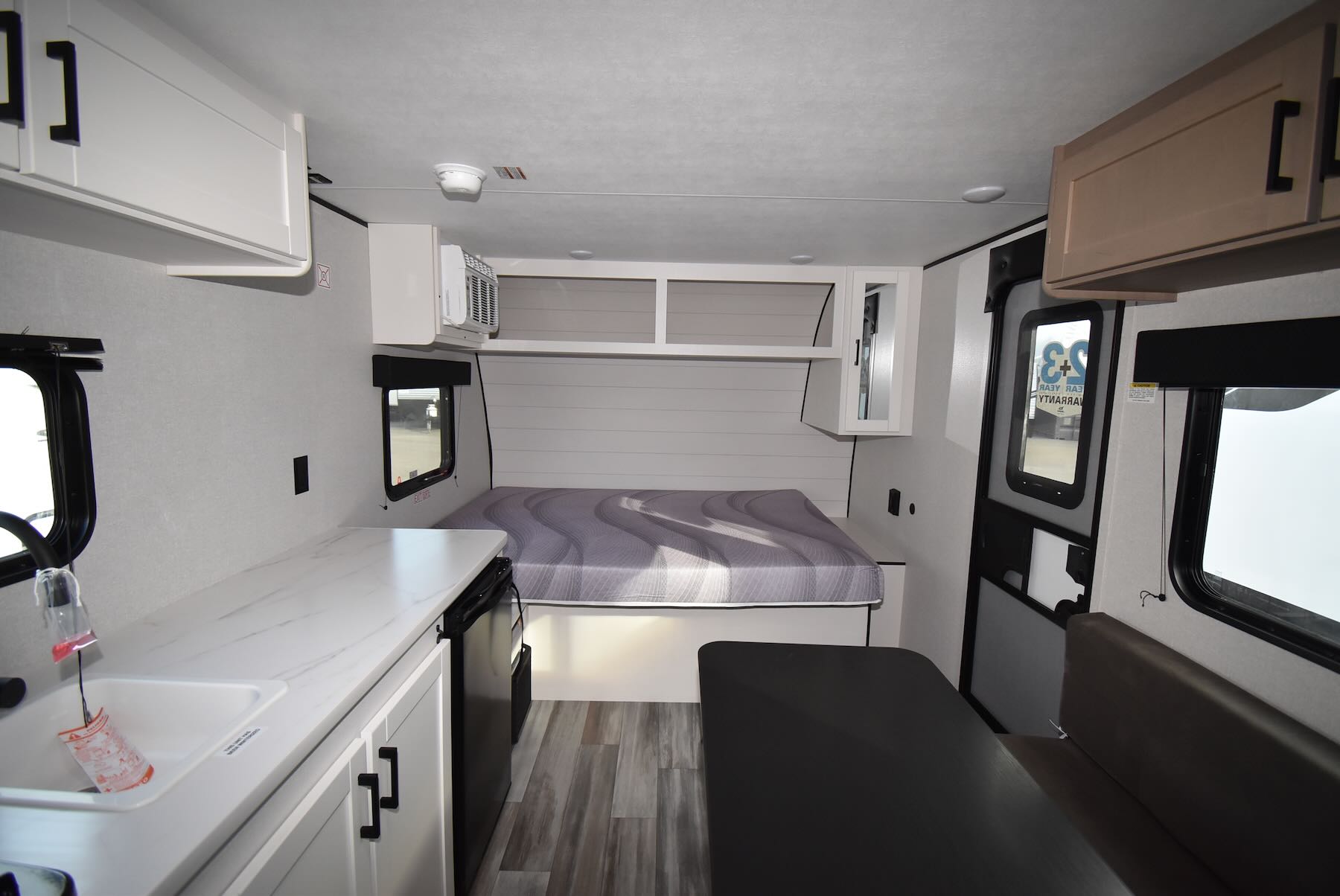 2026-Jayco-Jay-Flight-SLX-172DB-07R8904-4