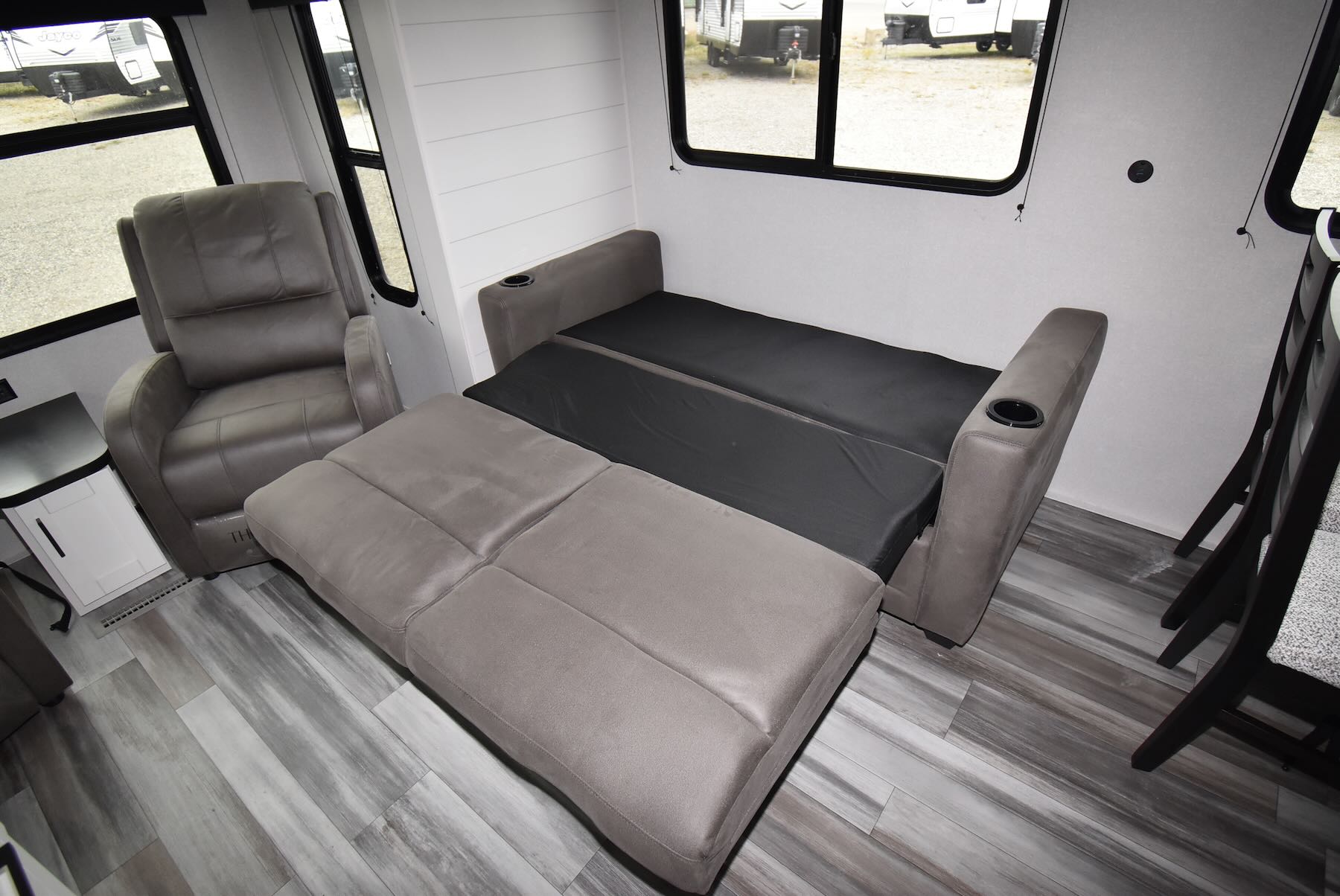 2026-Jayco-Jay-Flight-SLX-262RLS-07R8906-19