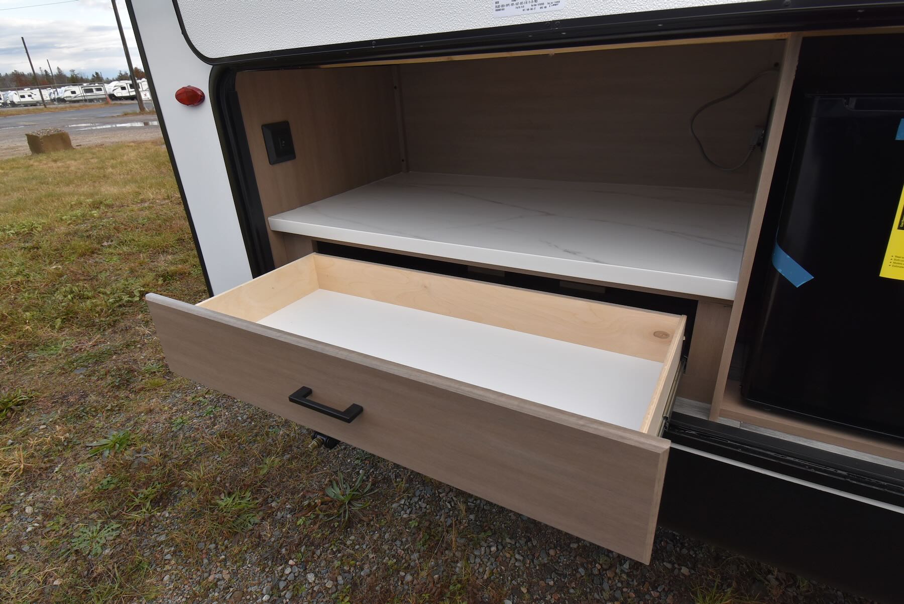 2026-Jayco-Jay-Flight-SLX-325BHT-07R8903-60