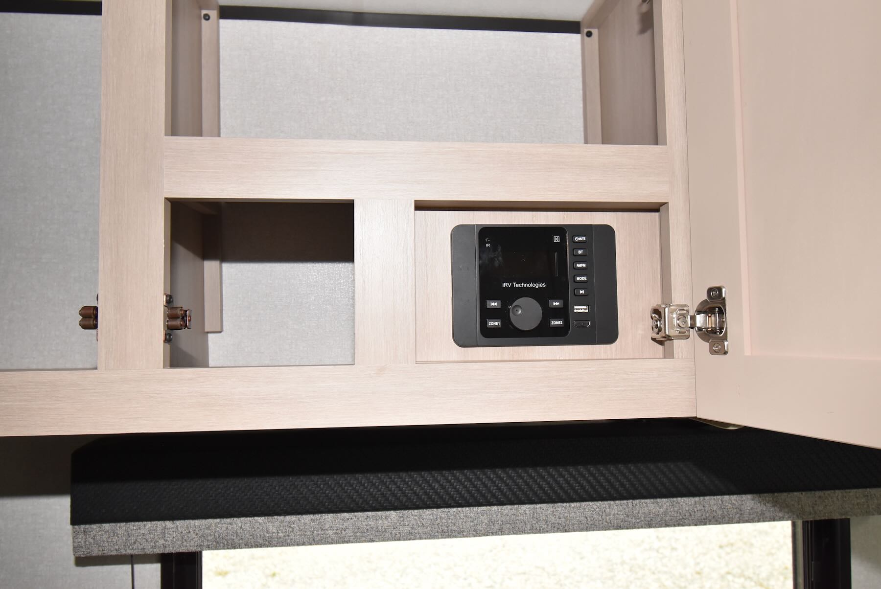 2026-Open-Range-Colt-21QB-07R8880-18