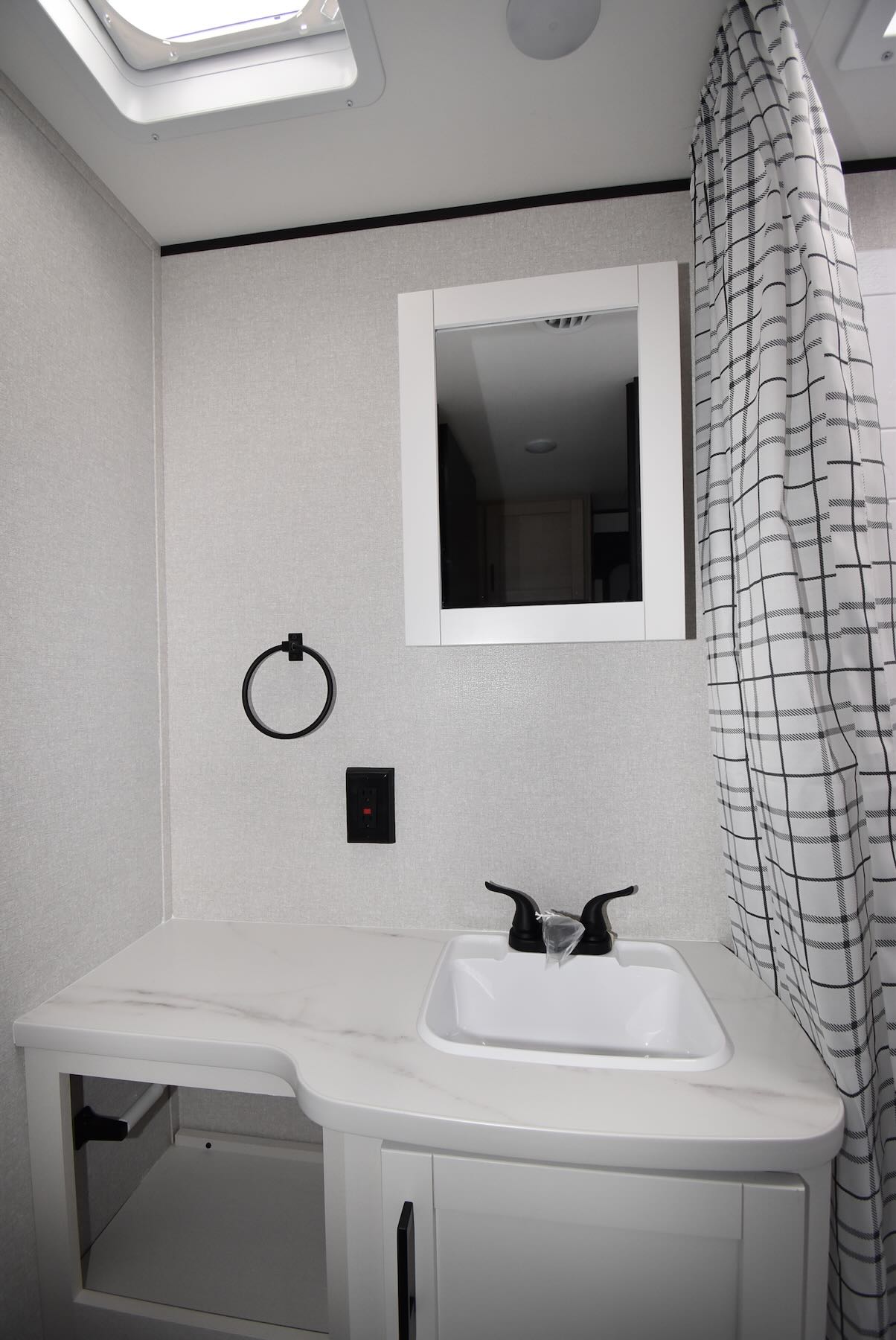 2026-Open-Range-Colt-21QB-07R8880-32