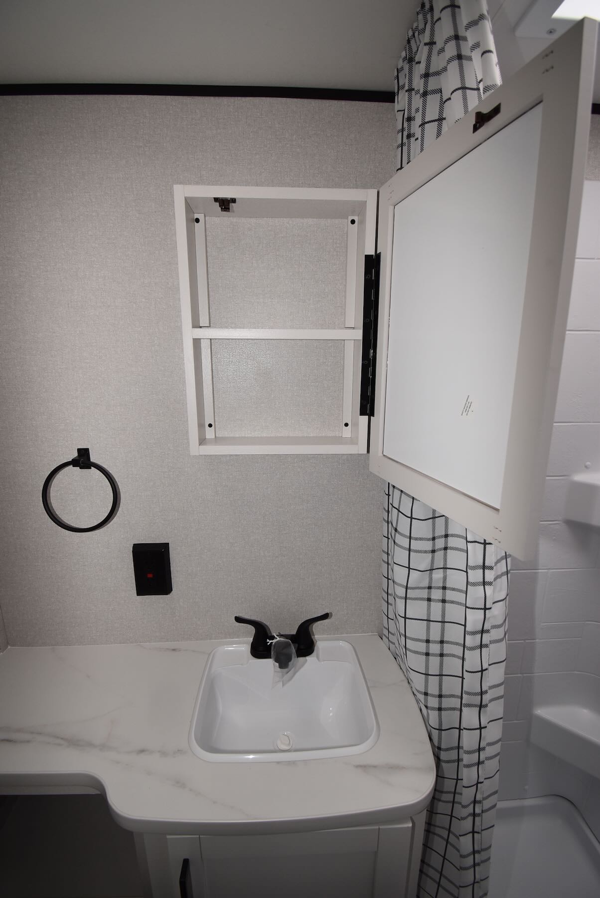 2026-Open-Range-Colt-21QB-07R8880-33