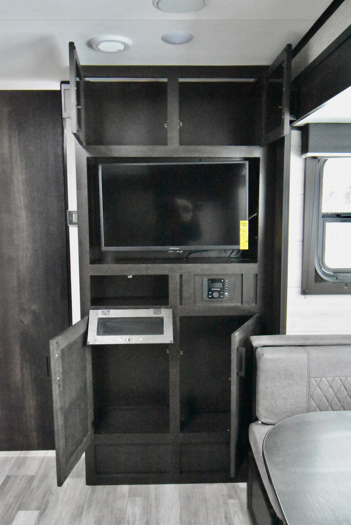 2022-Jayco-Jay-Flight-24RBS-07L8120-19