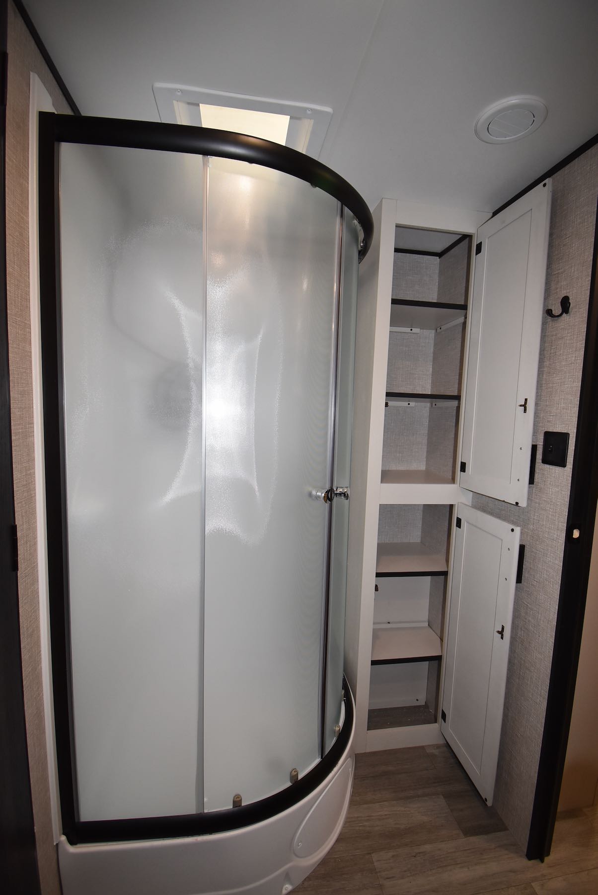 2022-Jayco-Jay-Flight-38BHDS-07L8128-36