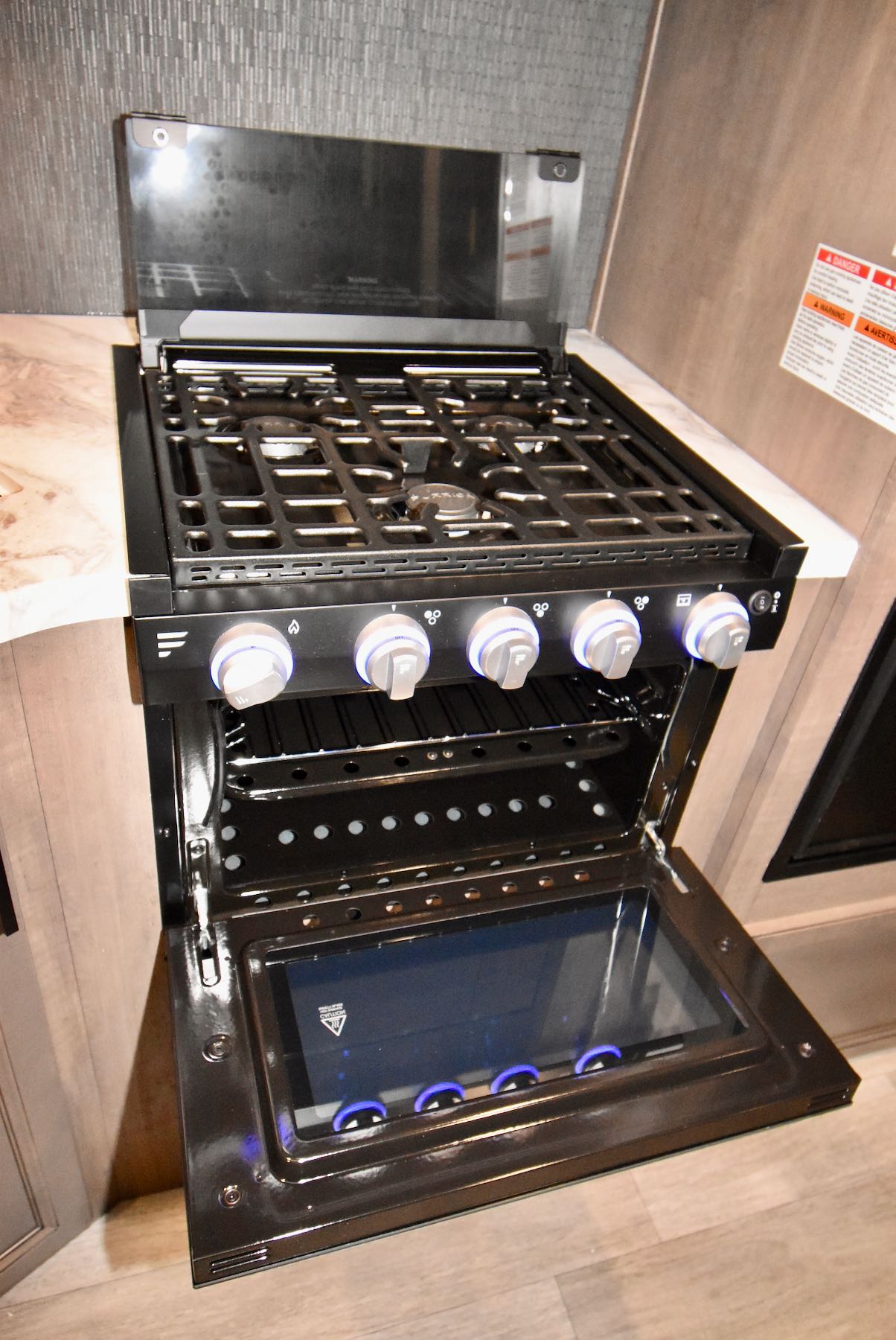 2022-Jayco-Jay-Flight-24RBS-07L8137-14