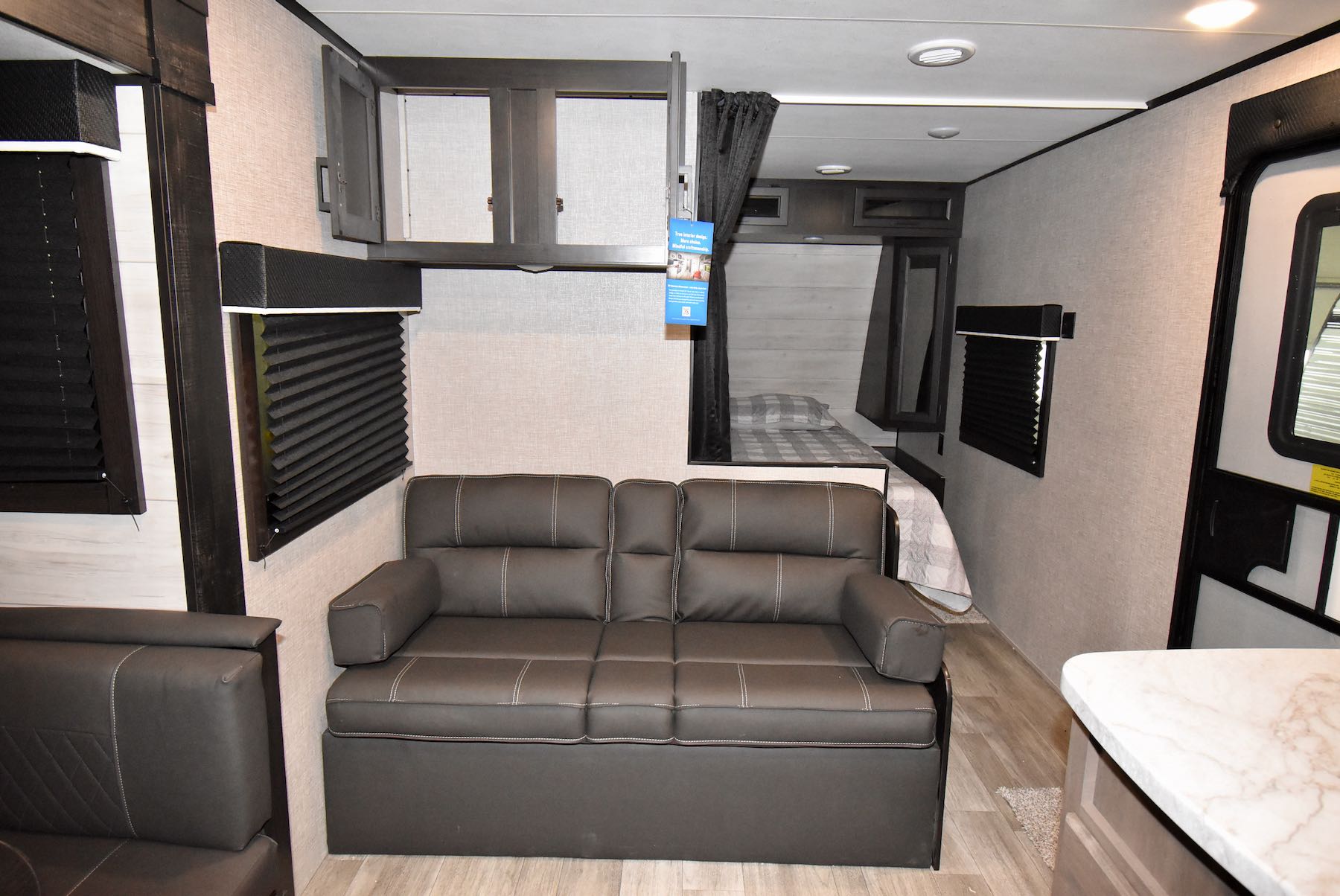 2022-Jayco-Jay-Flight-24RBS-07L8137-22