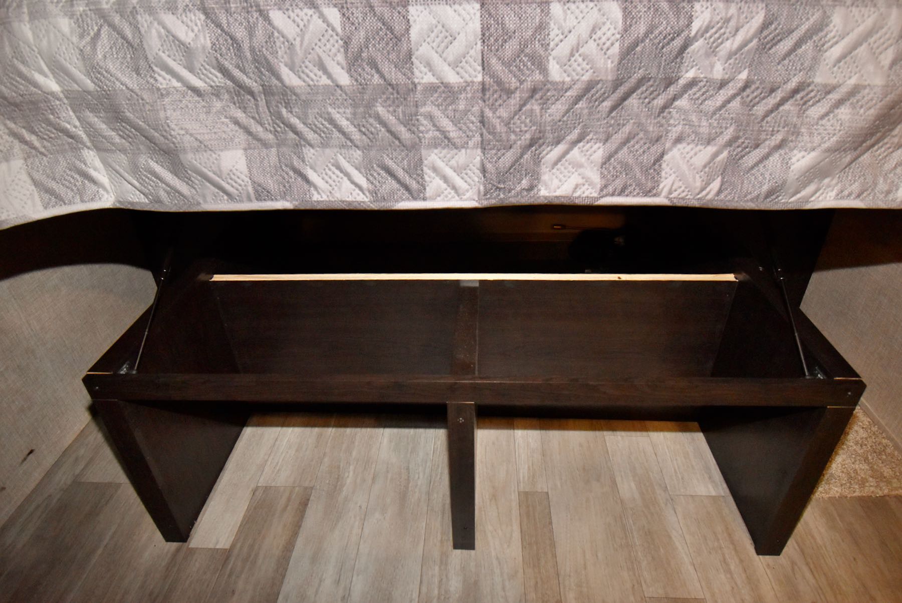 2022-Jayco-Jay-Flight-24RBS-07L8137-28