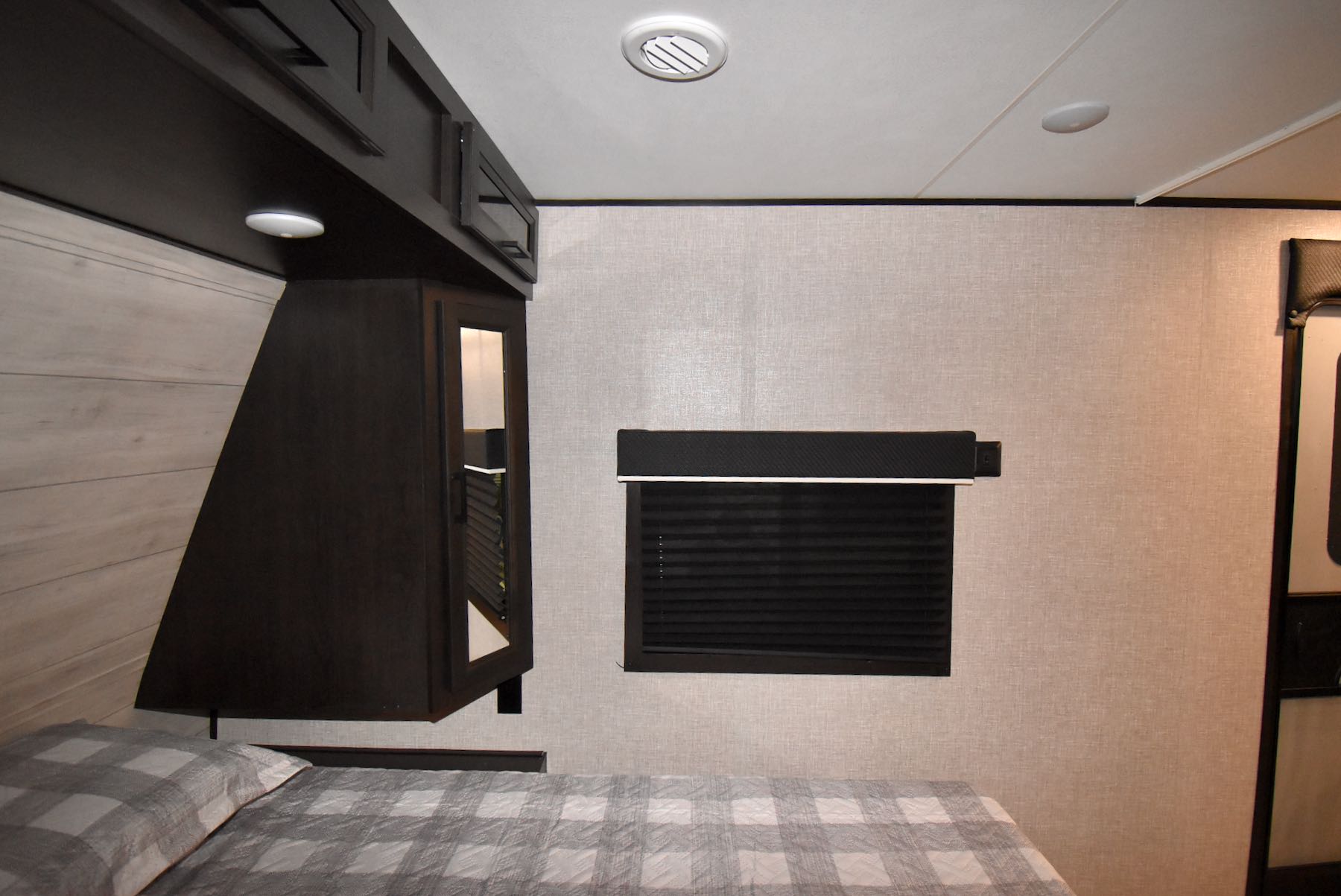 2022-Jayco-Jay-Flight-24RBS-07L8137-31