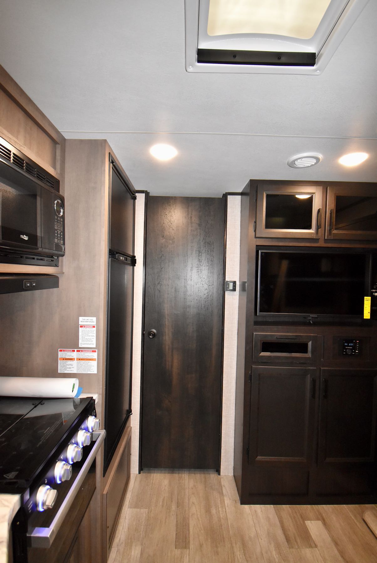 2022-Jayco-Jay-Flight-24RBS-07L8137-32