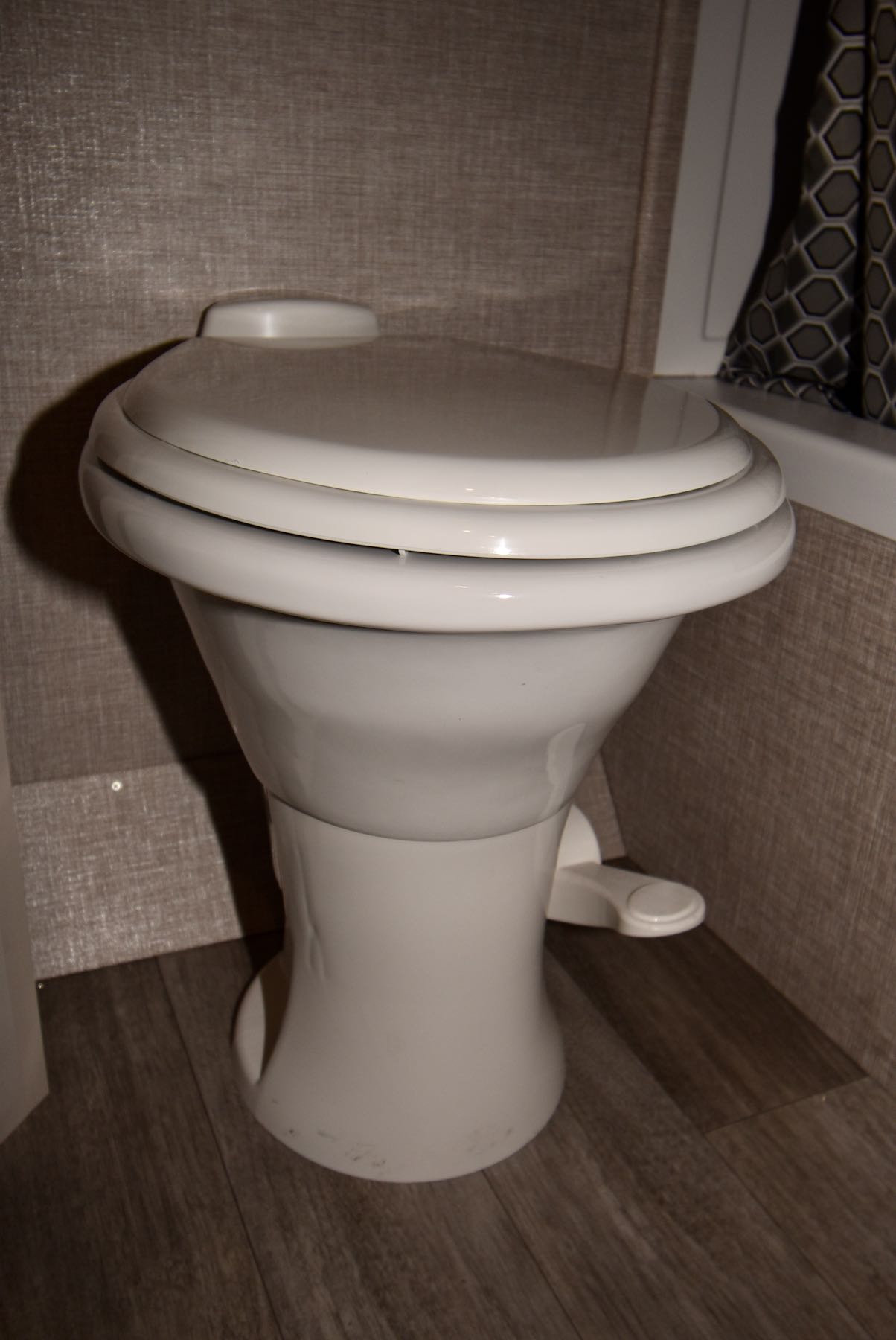 2022-Jayco-Jay-Flight-24RBS-07L8137-36