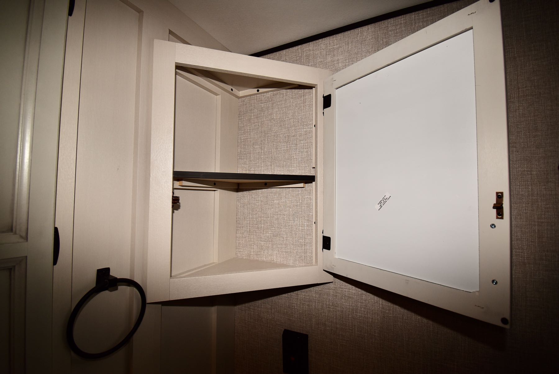 2022-Jayco-Jay-Flight-24RBS-07L8137-38