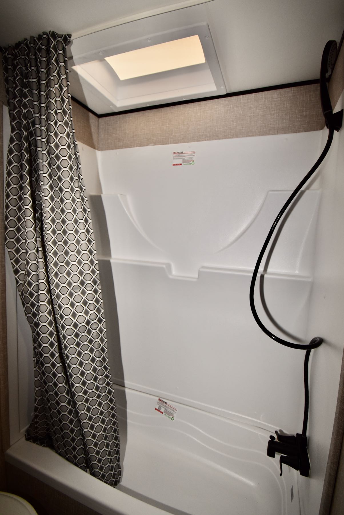 2022-Jayco-Jay-Flight-24RBS-07L8137-41