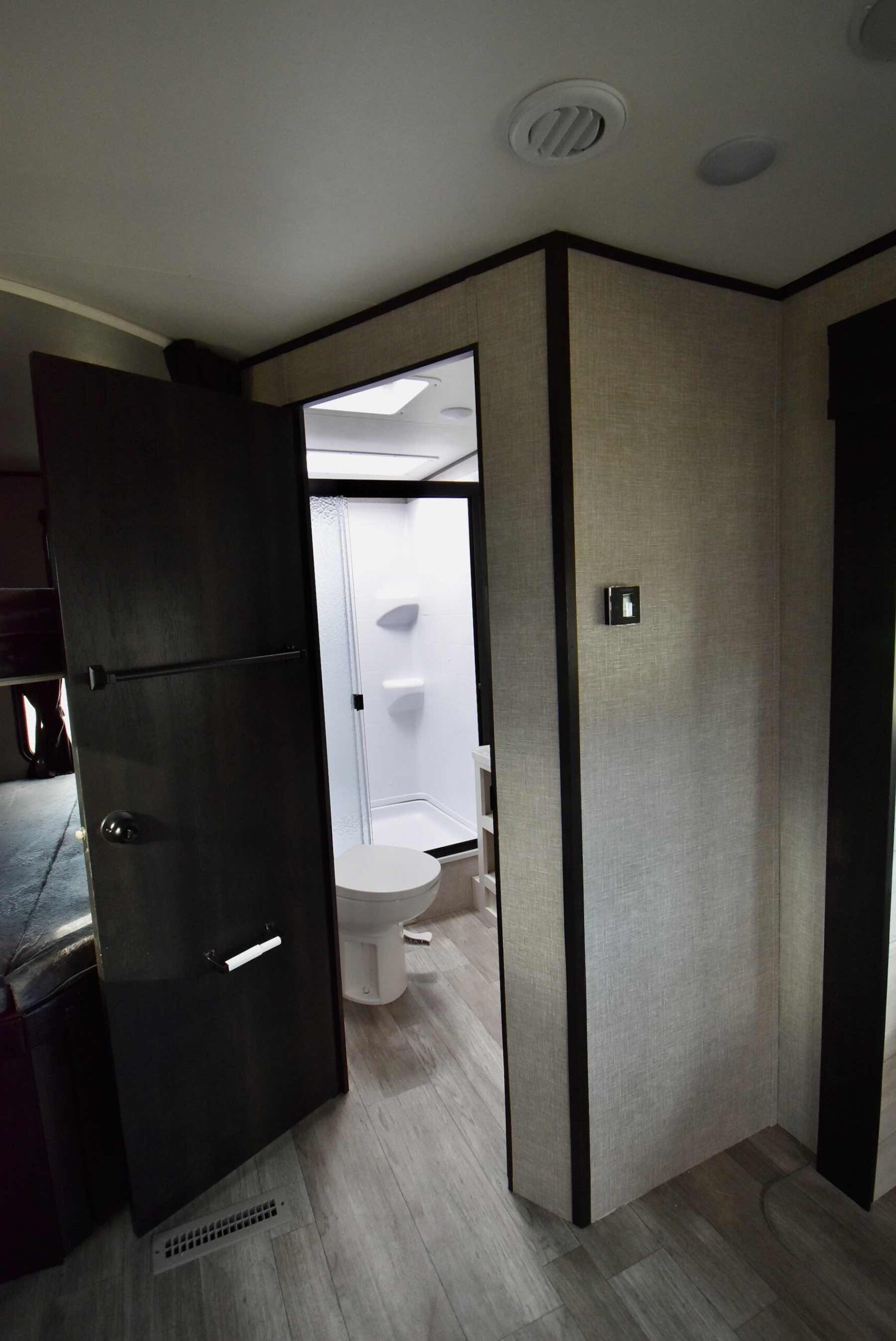 2022-Jayco-Jay-Flight-28BHS-07L8177-44