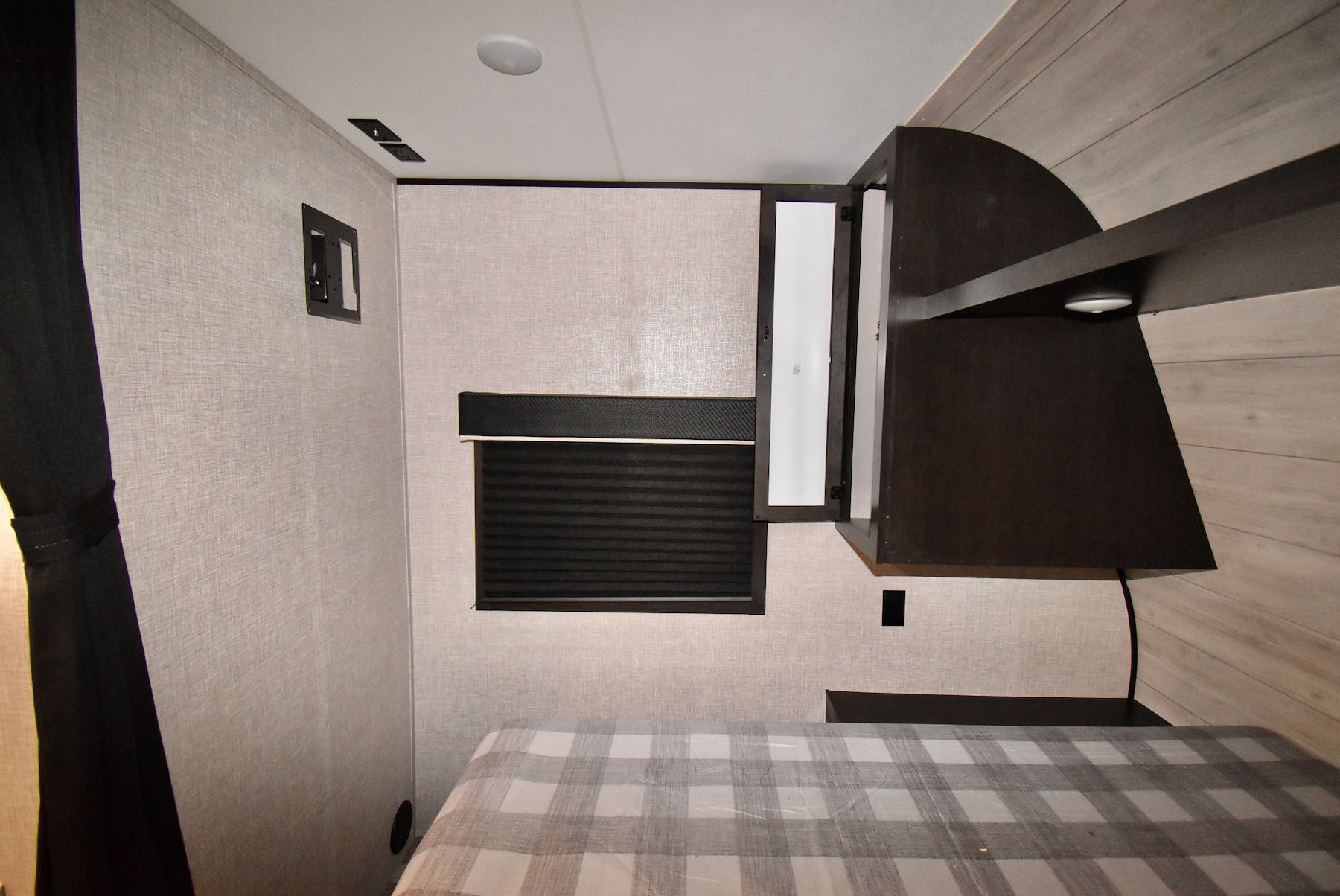 2022-Jayco-Jay-Flight-SLX-8-212QB-07L8248-33