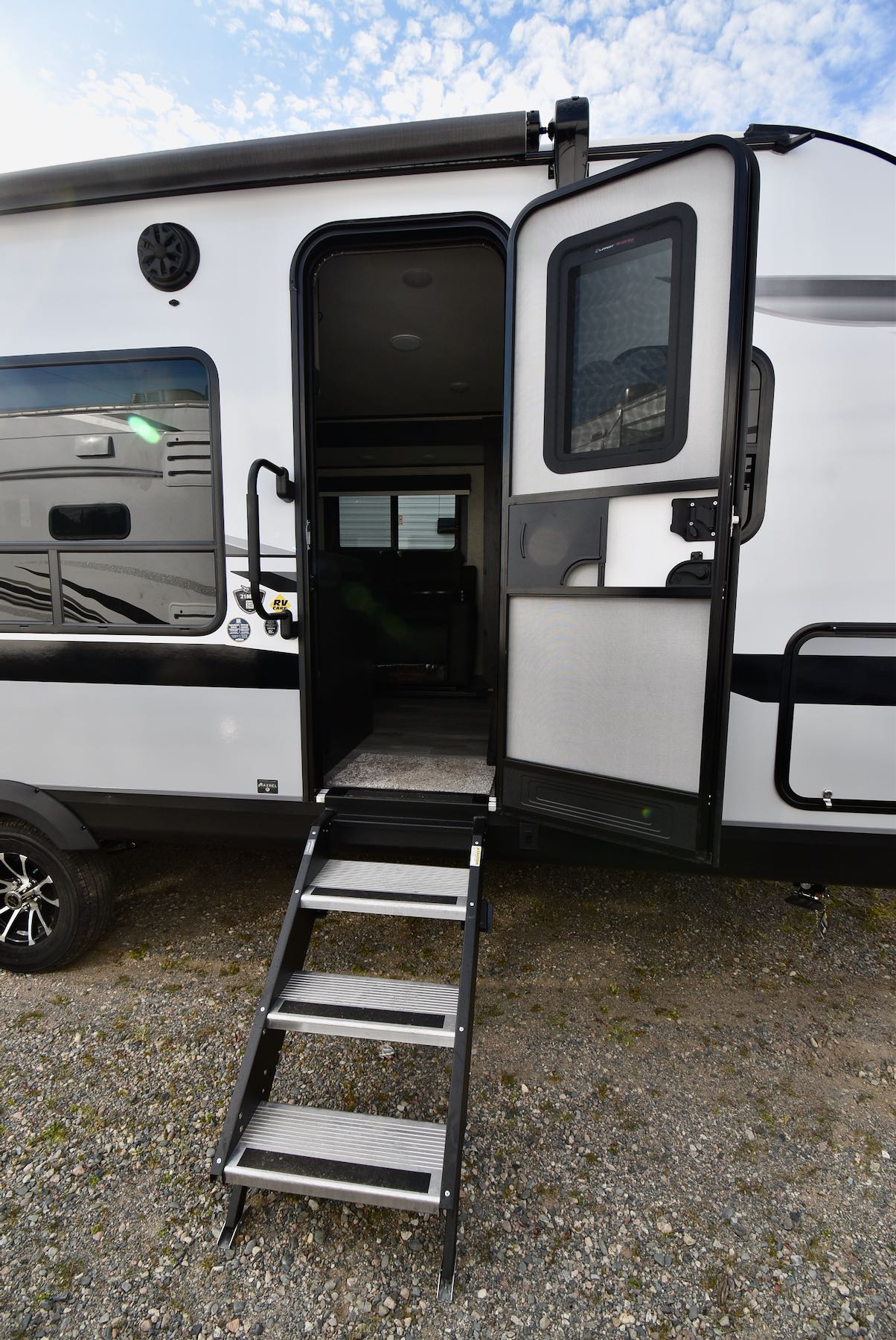 2023-Jayco-Jay-Feather-21MML-07M8346-55