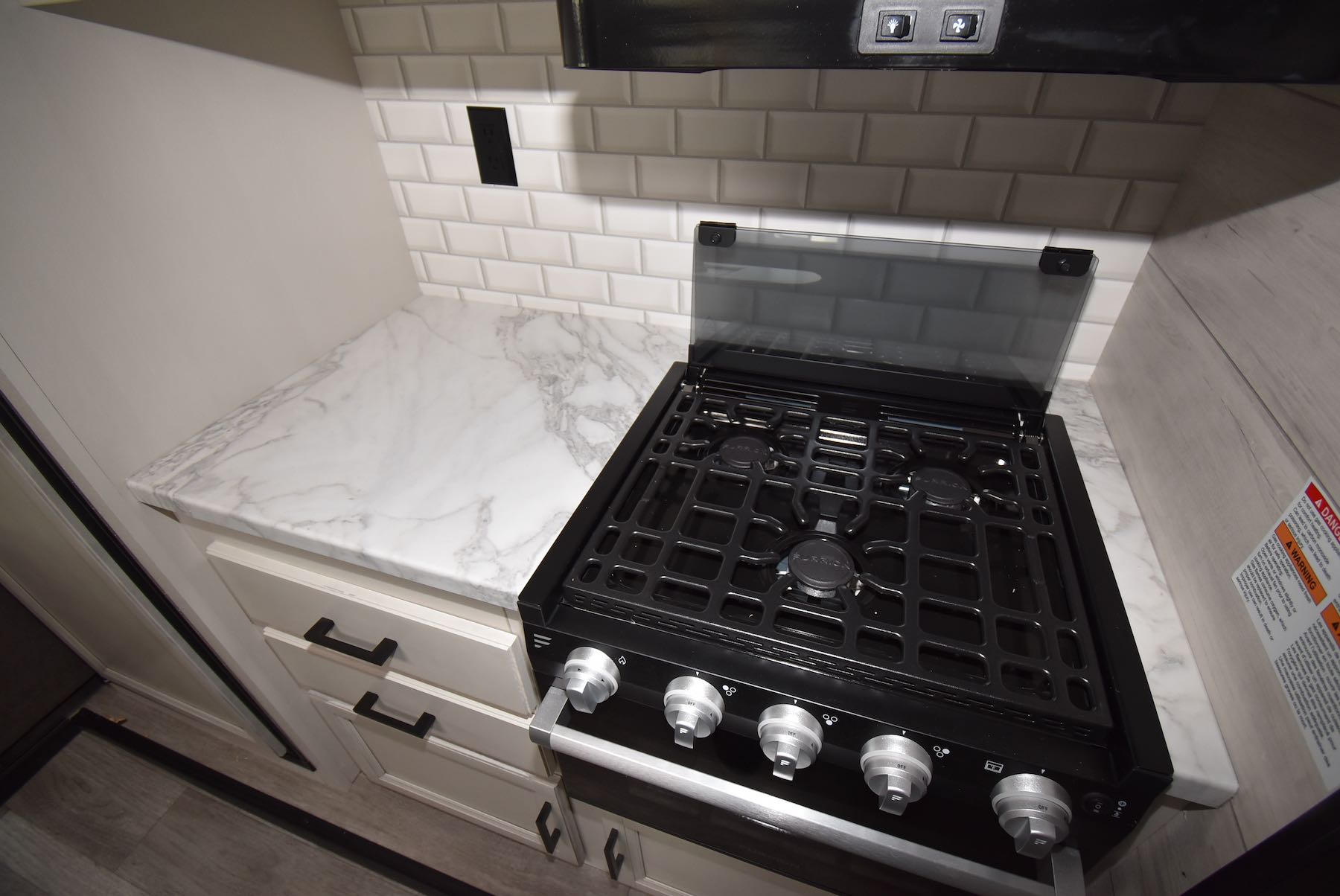 2023-Jayco-Jay-Flight-34RLOK-07M8396-12