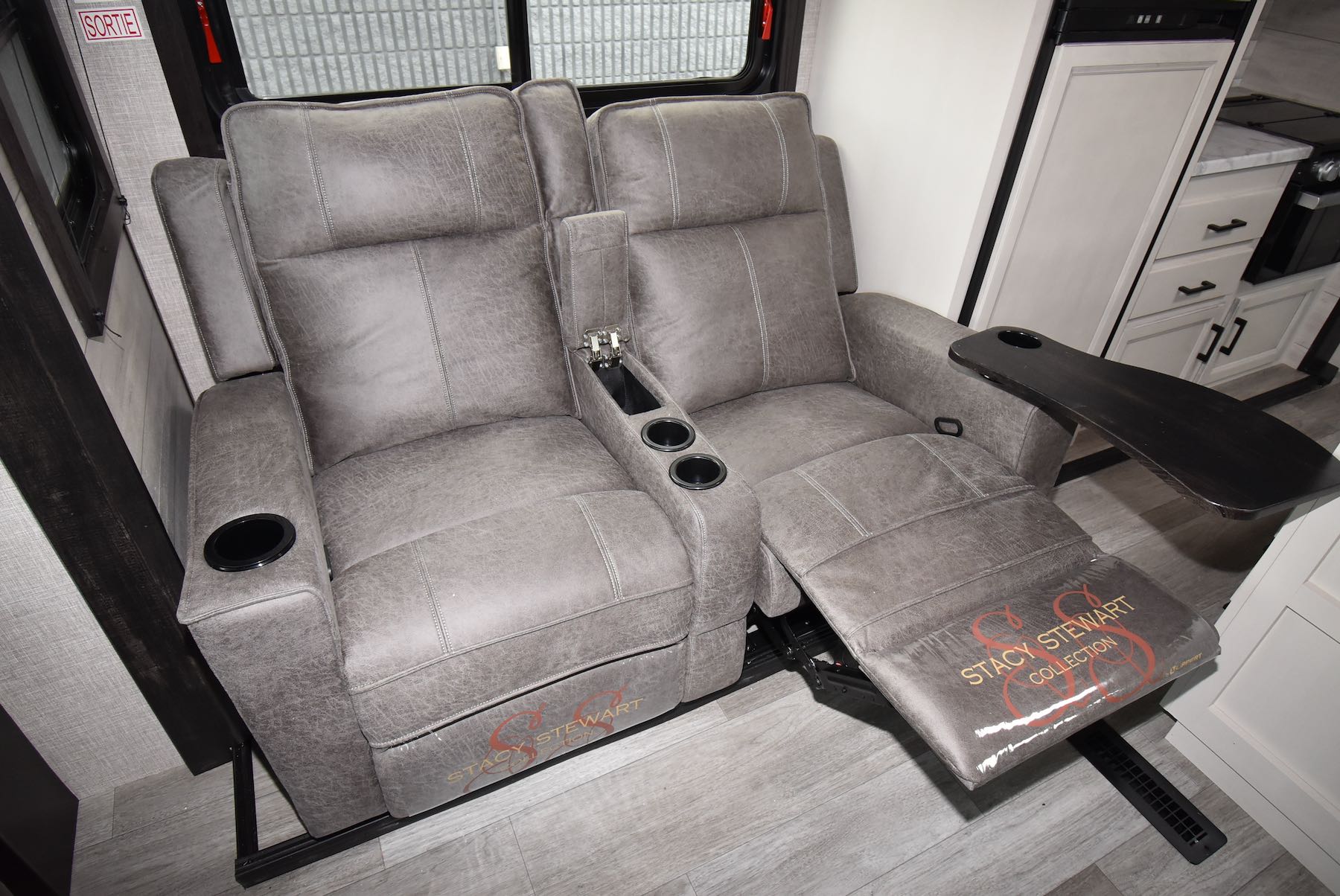 2023-Jayco-Jay-Flight-34RLOK-07M8396-31