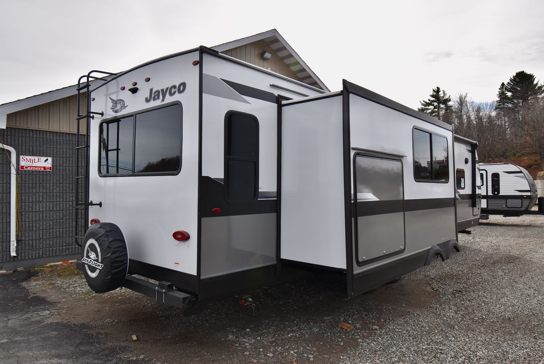 2023-Jayco-Jay-Flight-34RLOK-07M8396-57