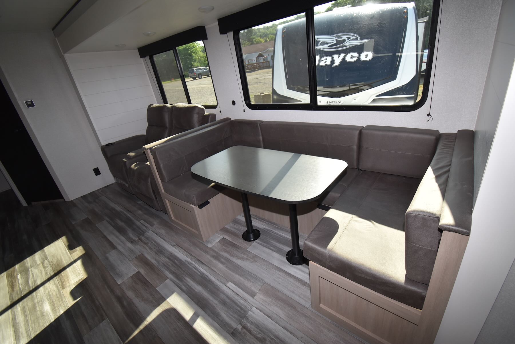 2026-Jayco-Jay-Flight-SLX-284BHS-07P8796-12