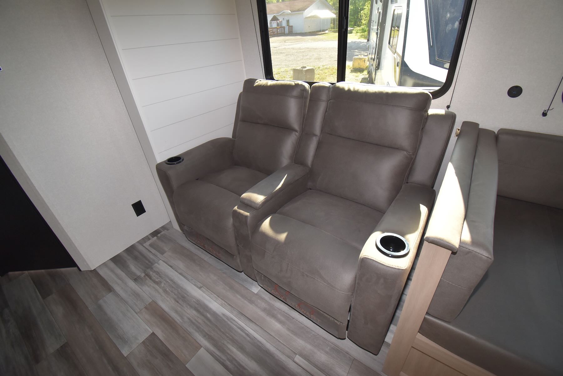 2026-Jayco-Jay-Flight-SLX-284BHS-07P8796-15