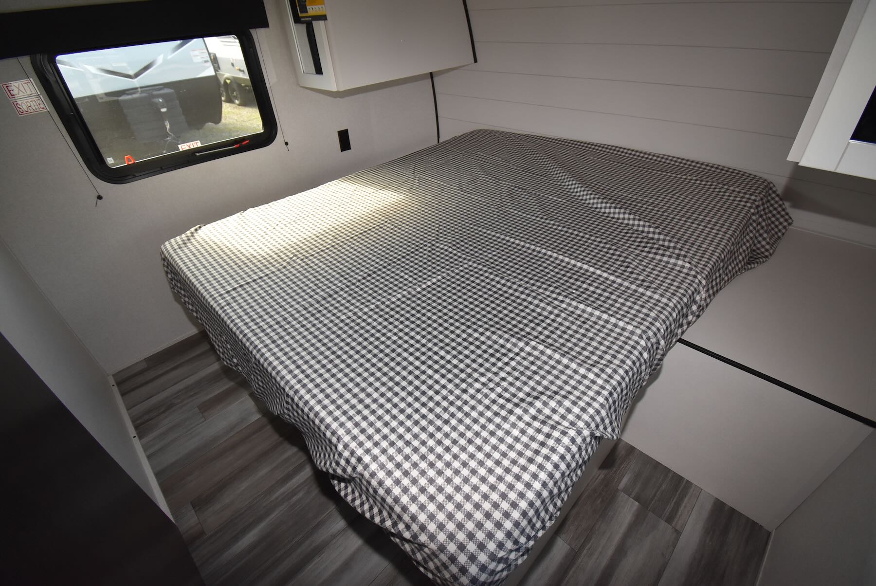 2026-Jayco-Jay-Flight-SLX-284BHS-07P8796-24