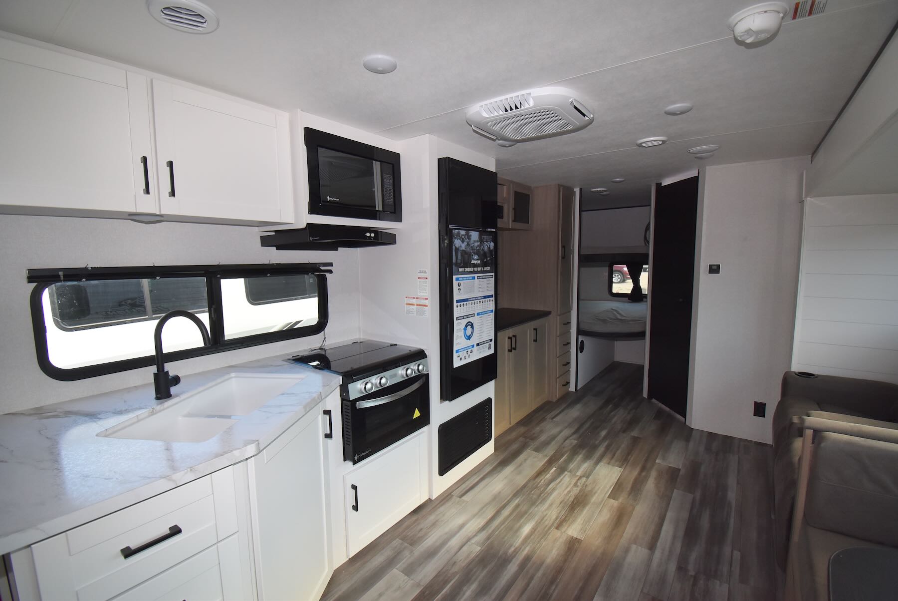 2026-Jayco-Jay-Flight-SLX-284BHS-07P8796-45