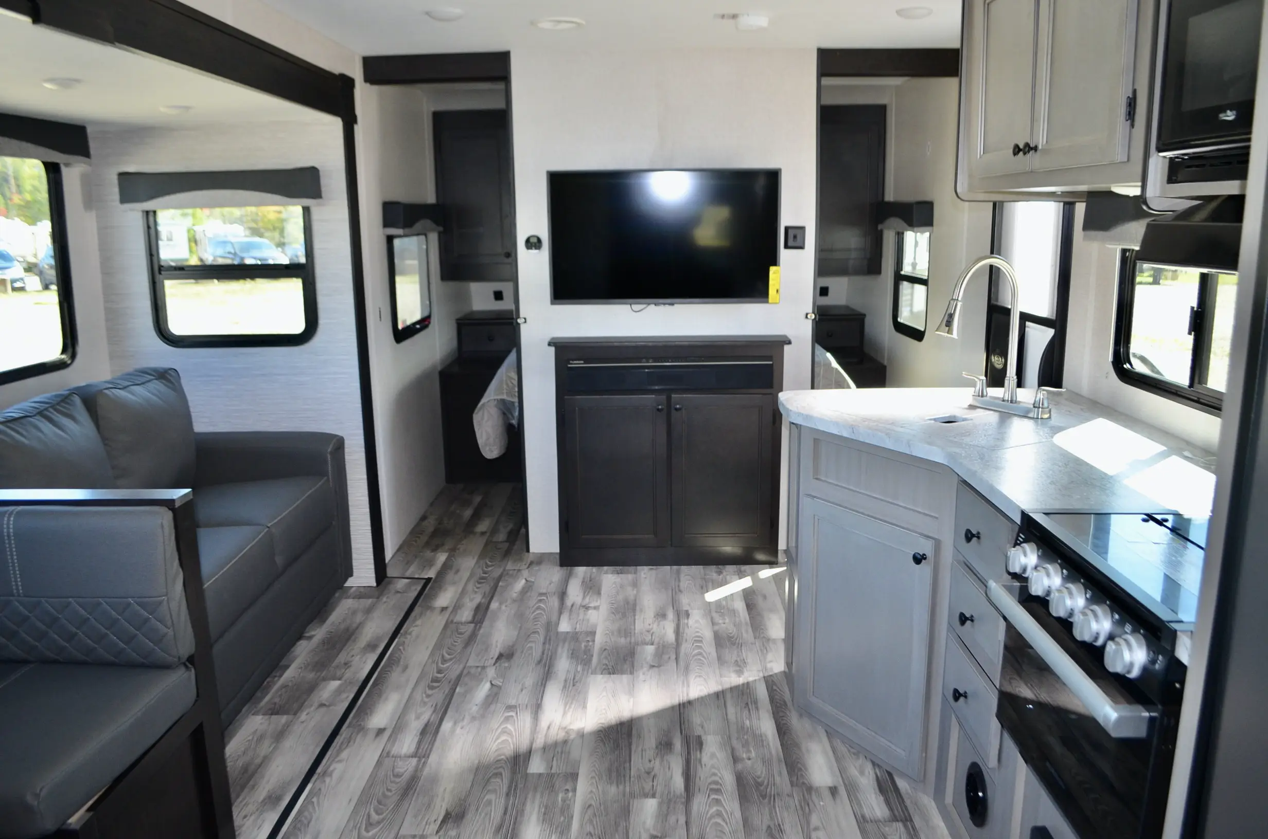 2022-Starcraft-Super-Lite-261BH-07K8184-14