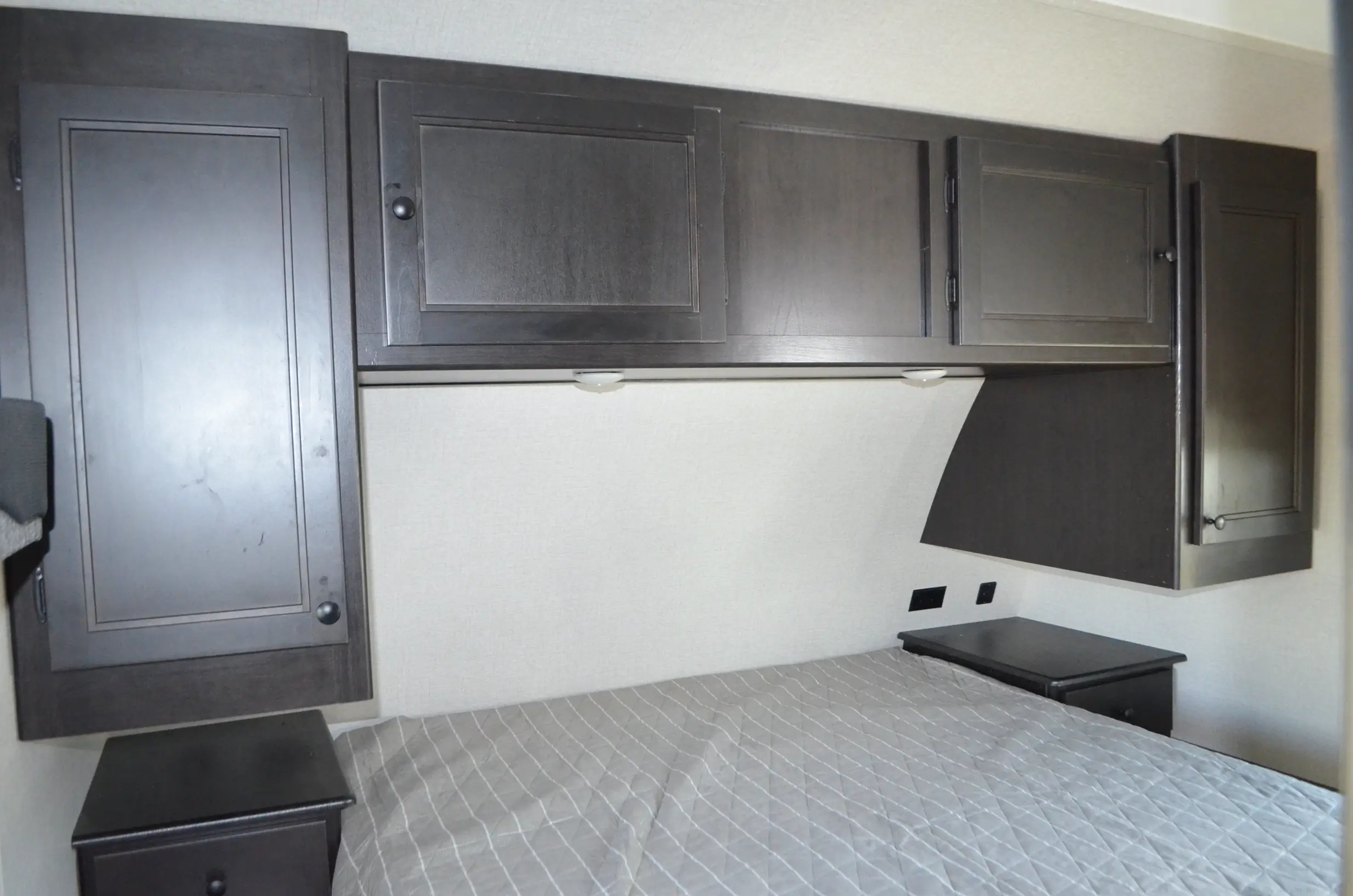 2022-Starcraft-Super-Lite-261BH-07K8184-33