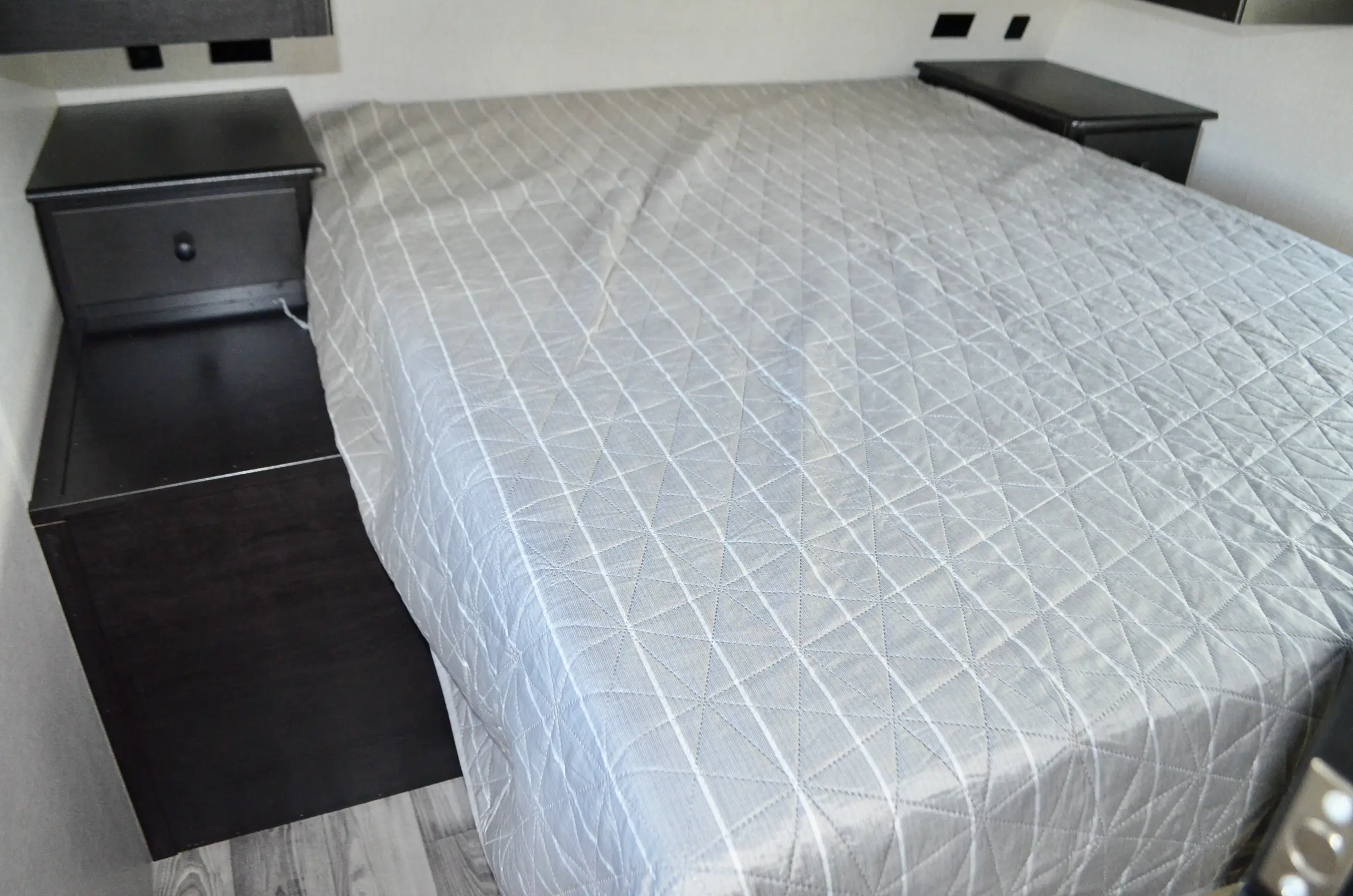 2022-Starcraft-Super-Lite-261BH-07K8184-34