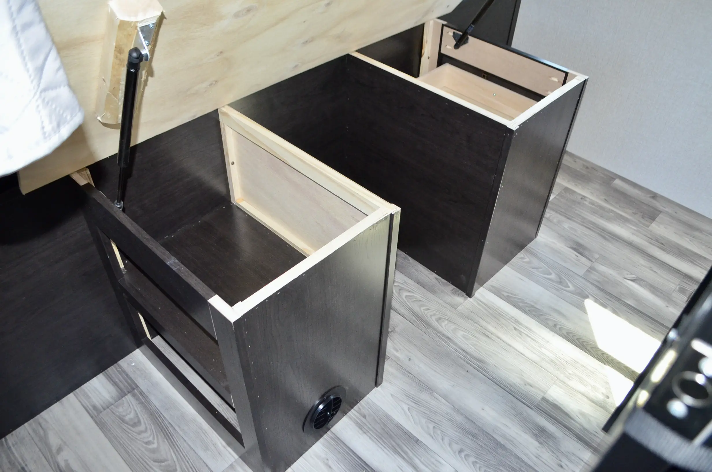 2022-Starcraft-Super-Lite-261BH-07K8184-36