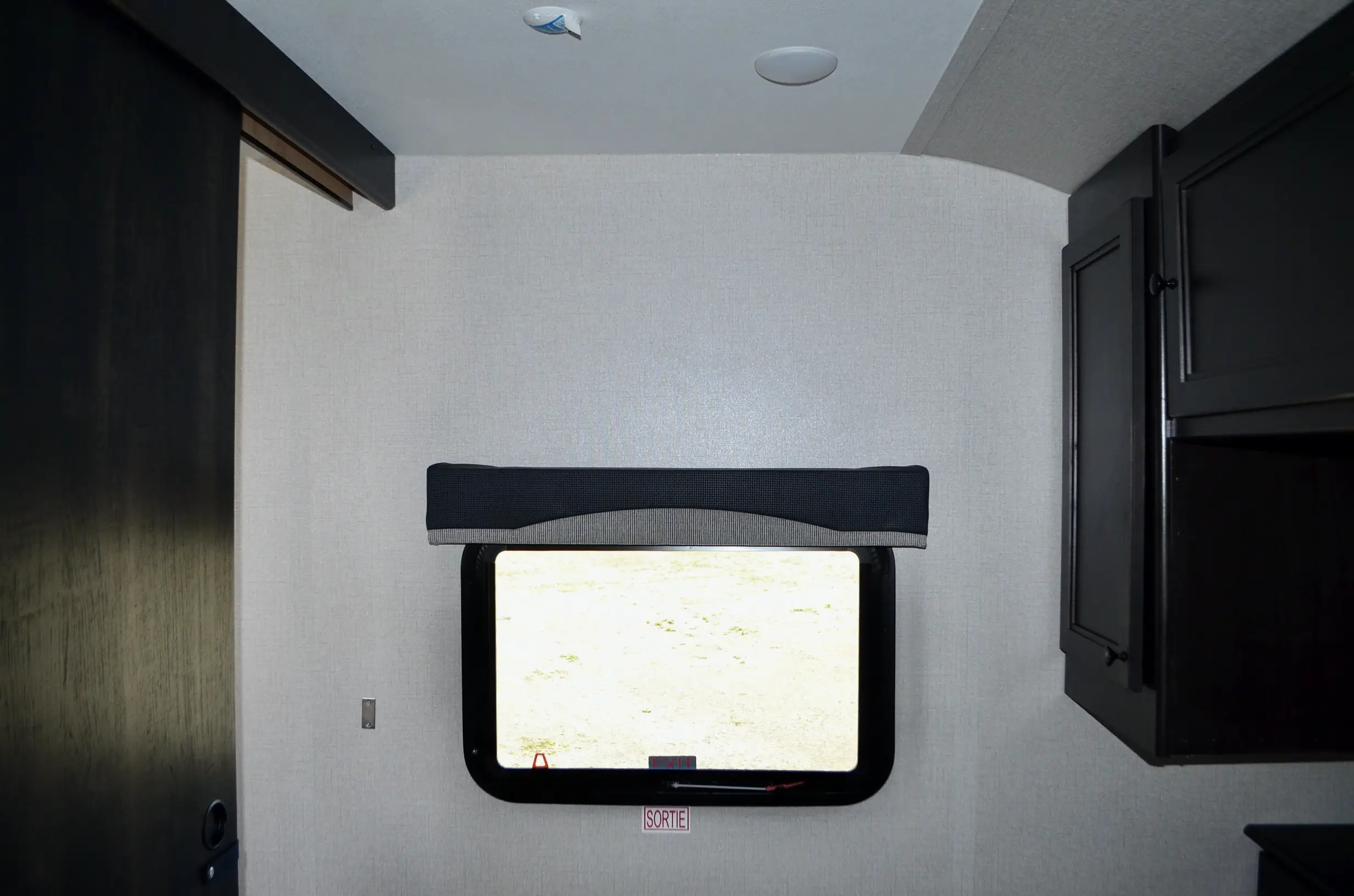 2022-Starcraft-Super-Lite-261BH-07K8184-38