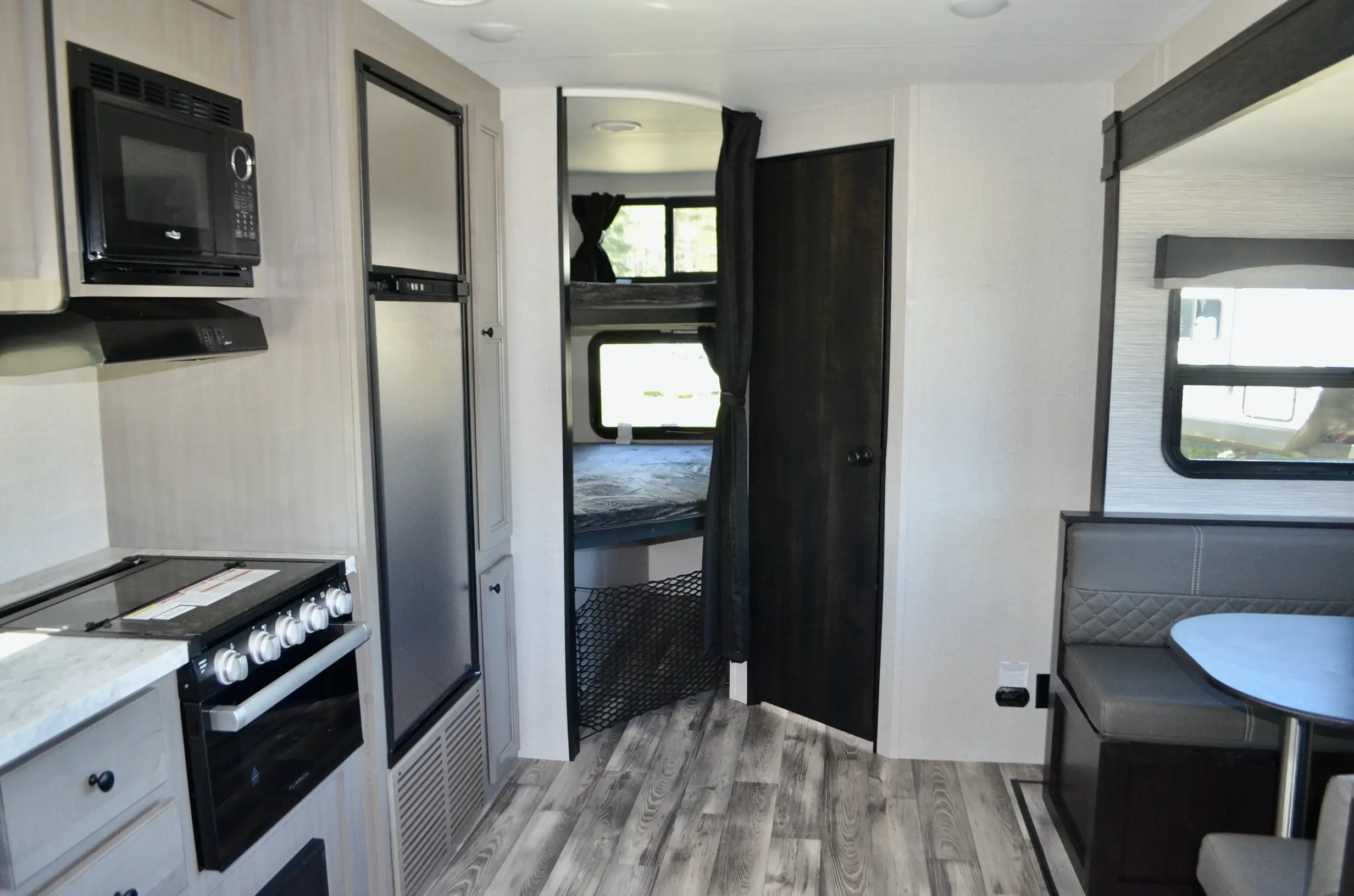 2022-Starcraft-Super-Lite-261BH-07K8184-39