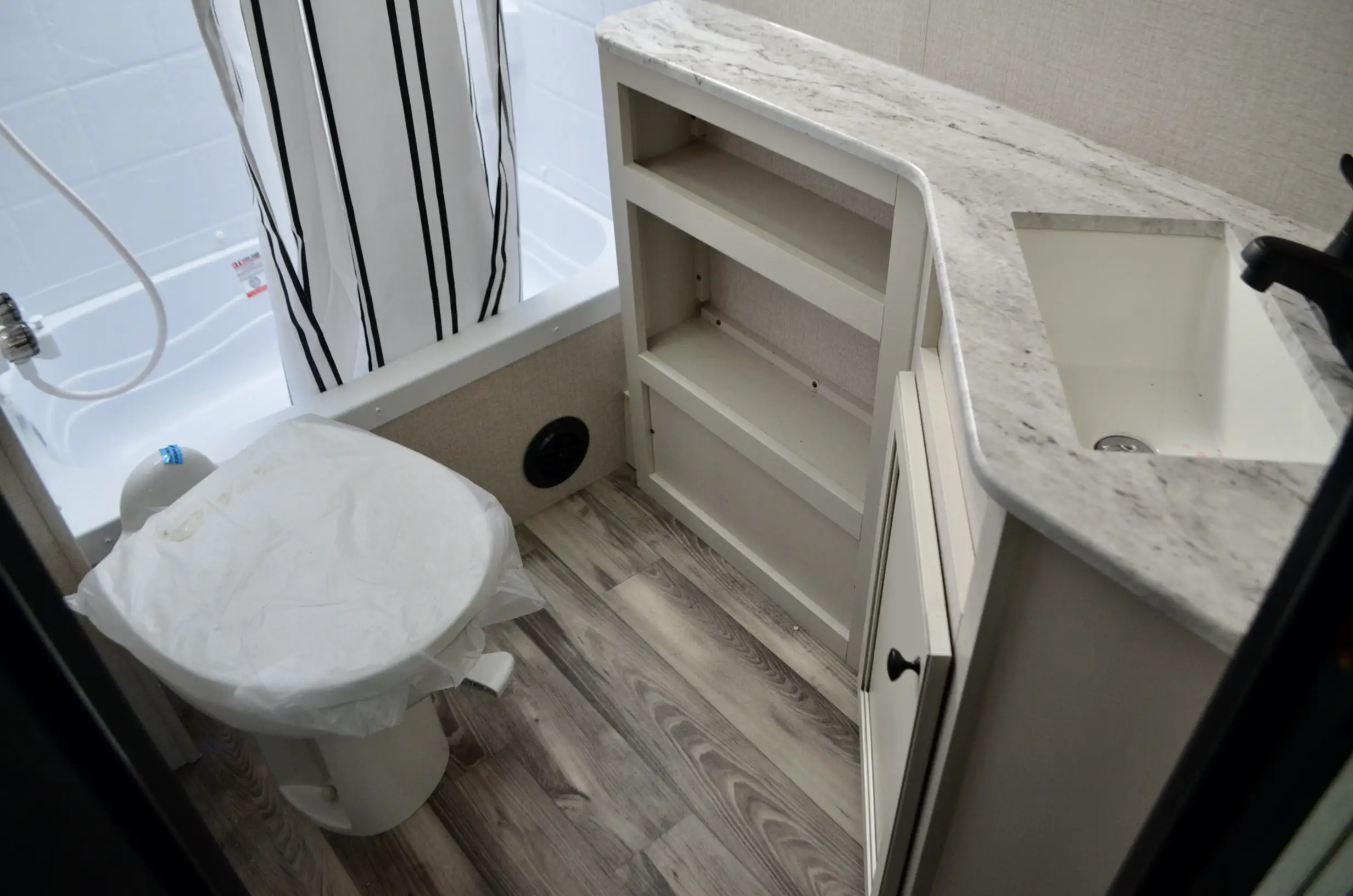 2022-Starcraft-Super-Lite-261BH-07K8184-47