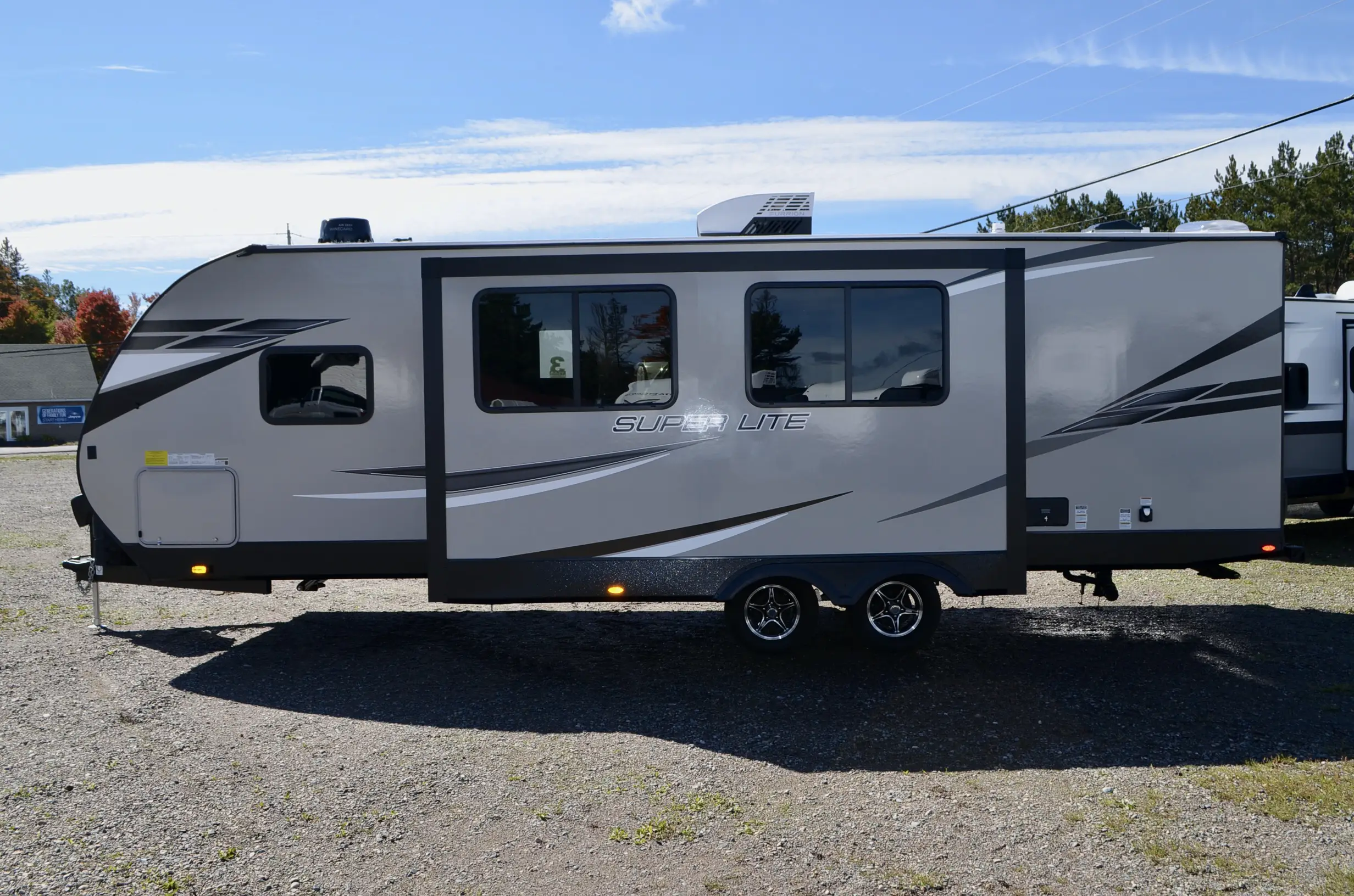 2022-Starcraft-Super-Lite-261BH-07K8184-75