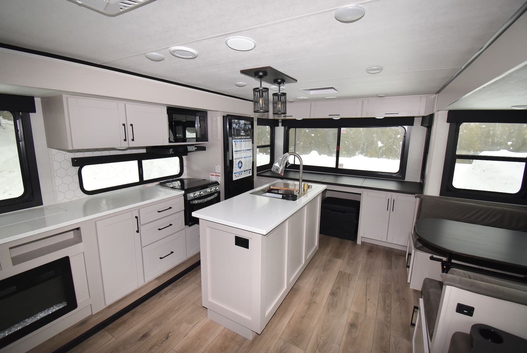 NEW 2026 Jayco Jay Feather 27MK - Christie's RV
