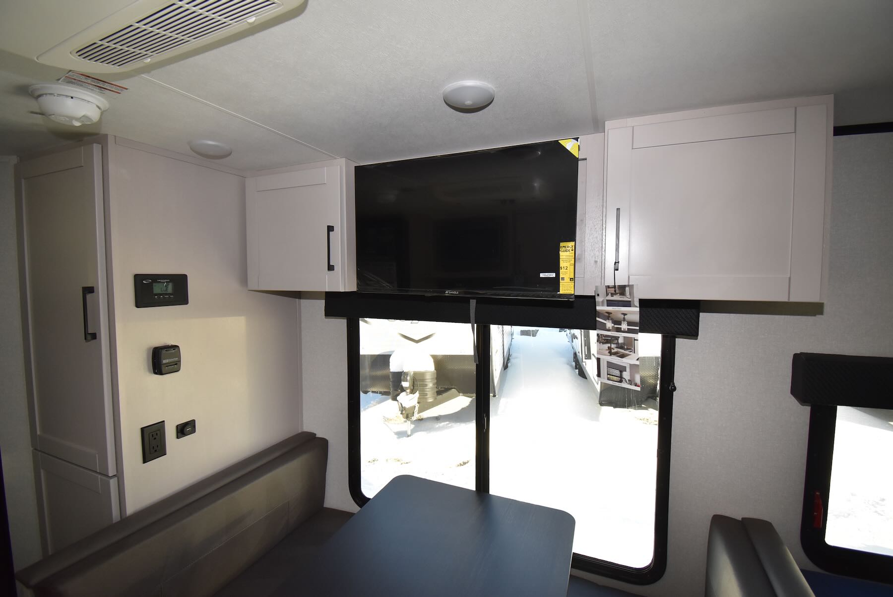 NEW 2026 Jayco Jay Feather Air 16DB - Christie's RV