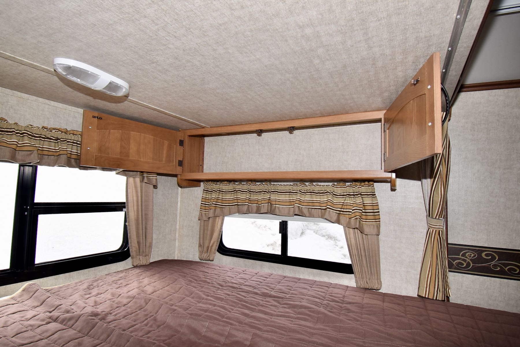 2014-Keystone-Outback-250RS-21L8266-23