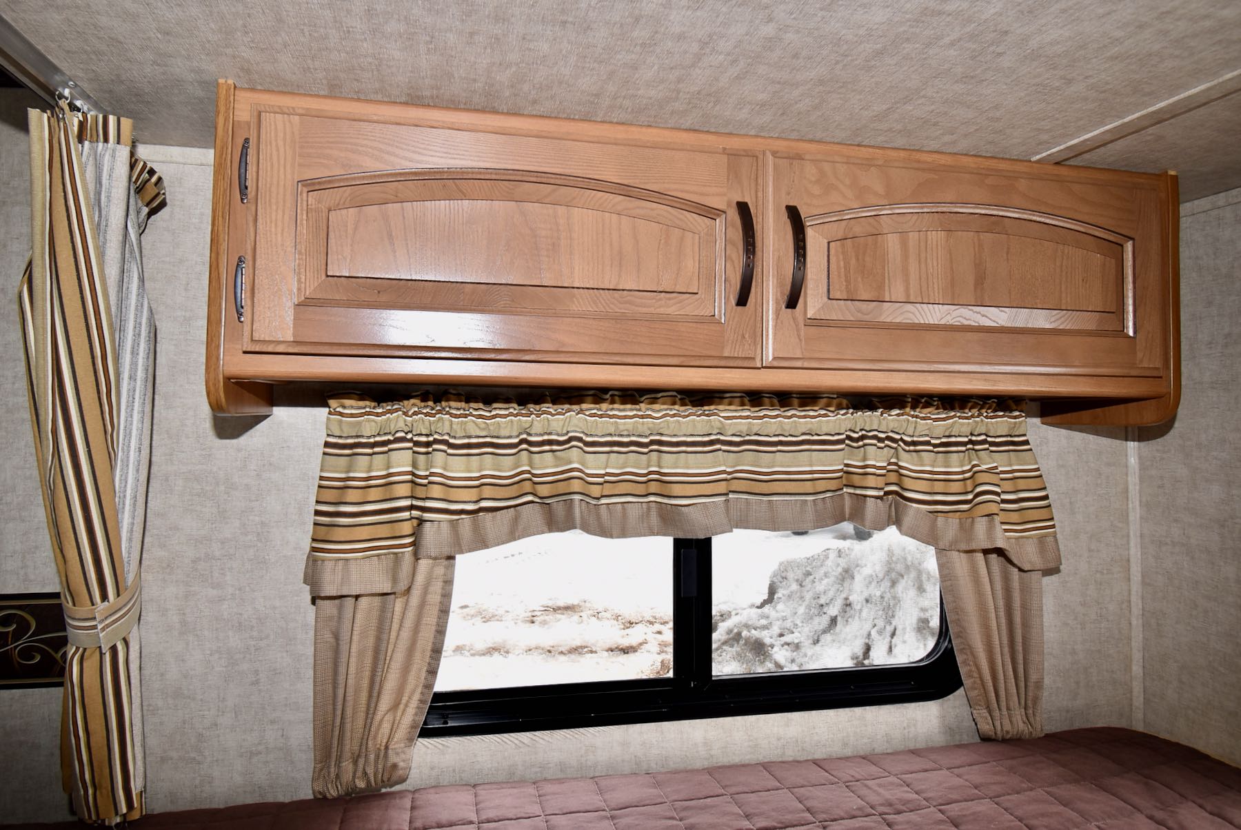 2014-Keystone-Outback-250RS-21L8266-24