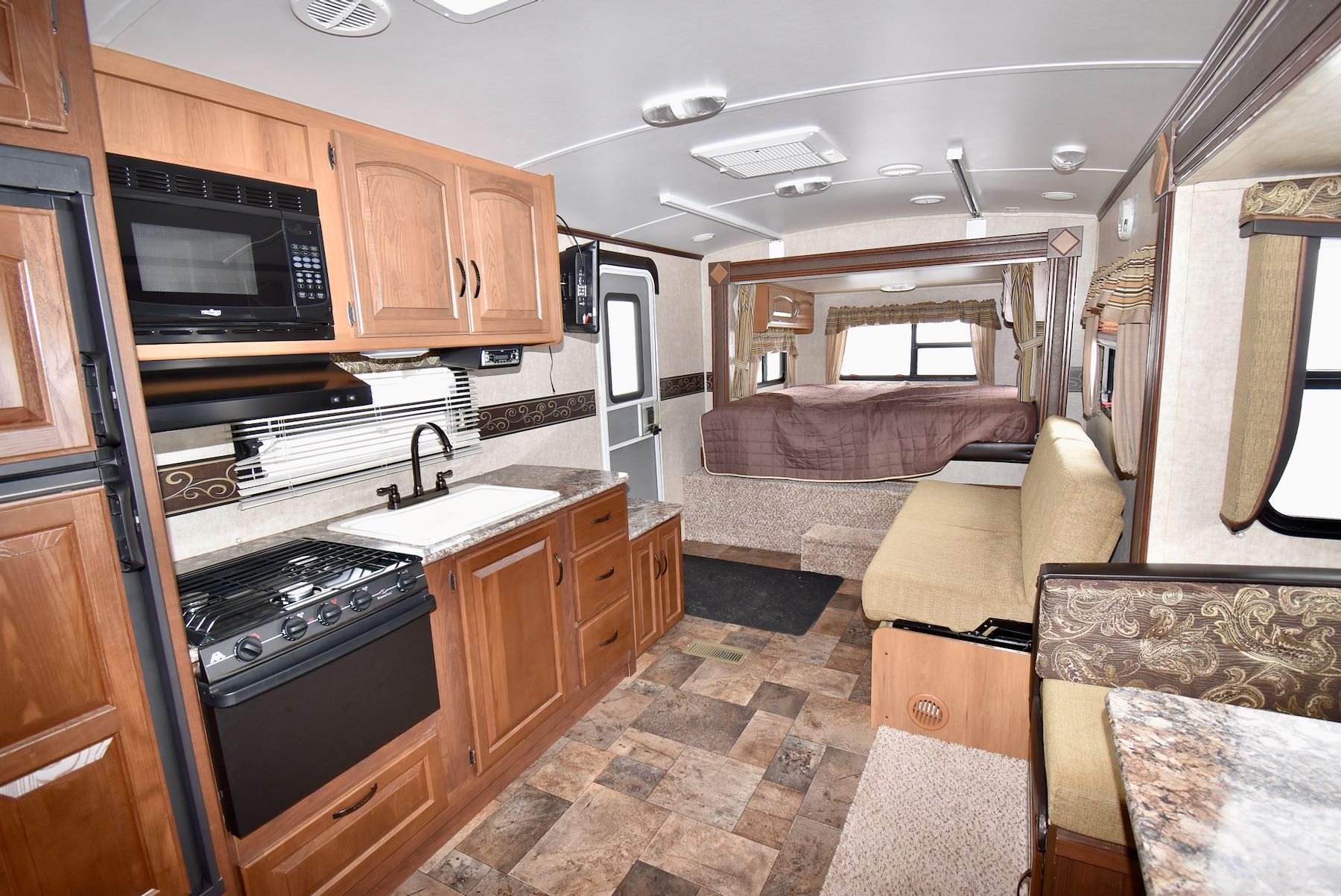 2014-Keystone-Outback-250RS-21L8266-3