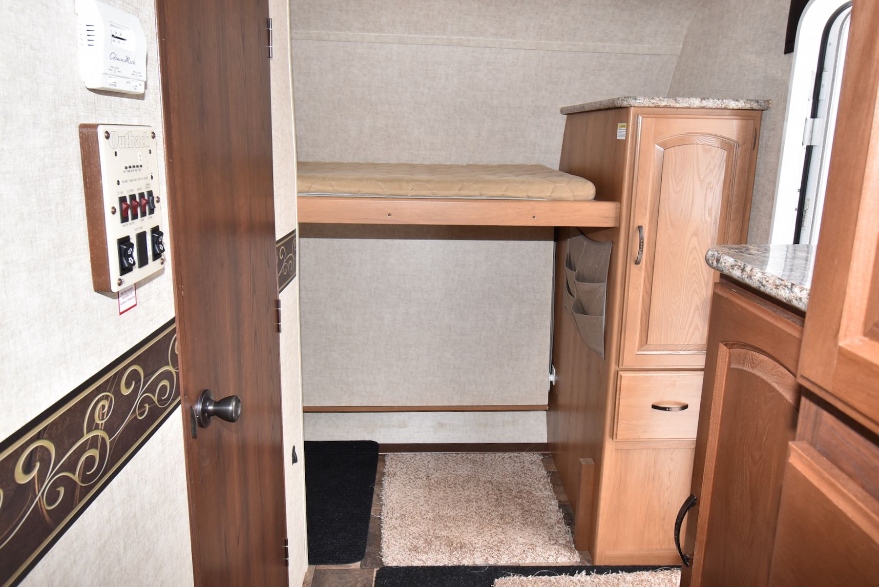 2014-Keystone-Outback-250RS-21L8266-30