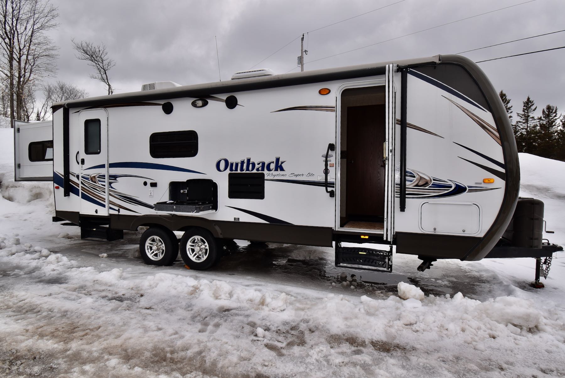 2014-Keystone-Outback-250RS-21L8266-33