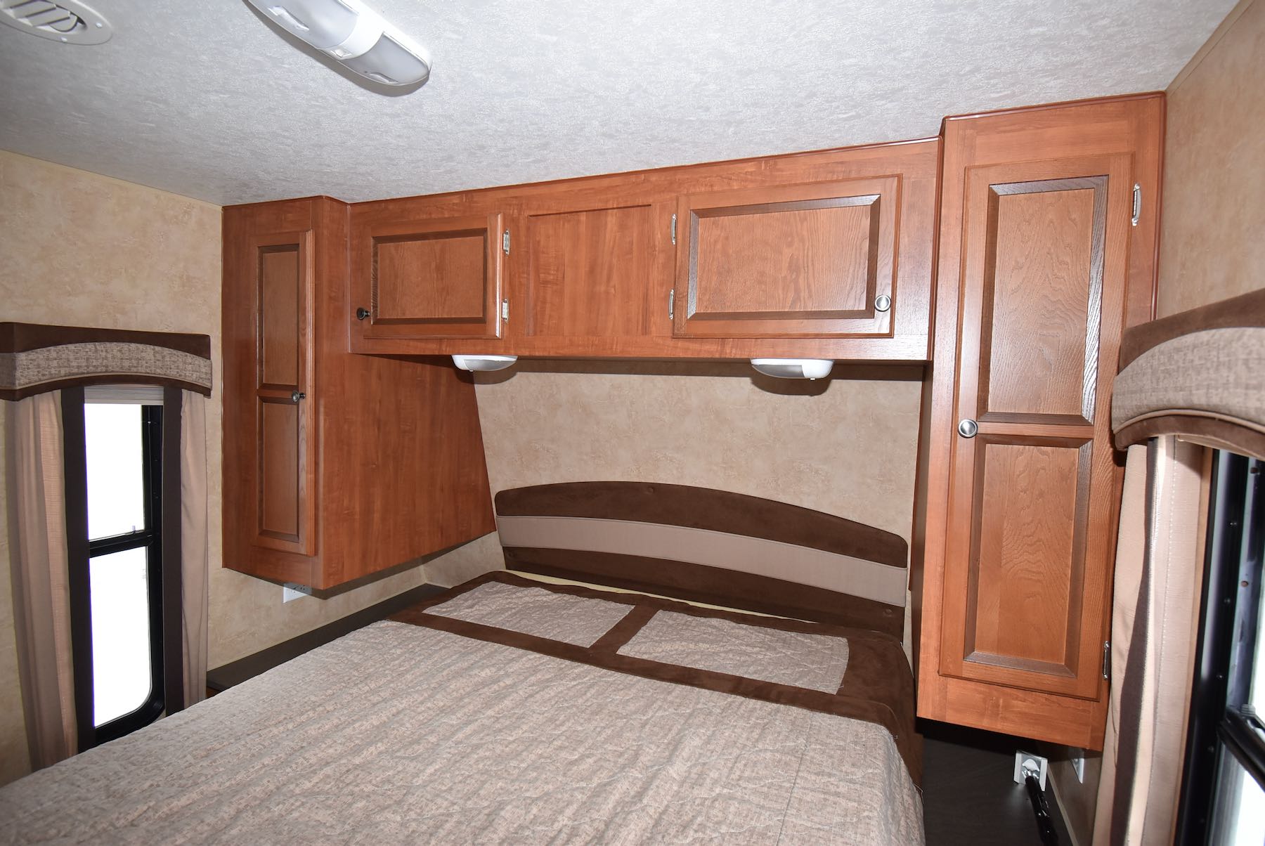 2012-Jayco-Jay-Flight-29RLDS-21M8436-31