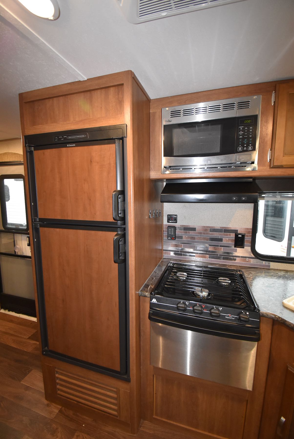 2017-Keystone-Springdale-Summerland-2570RL-21N8548-6